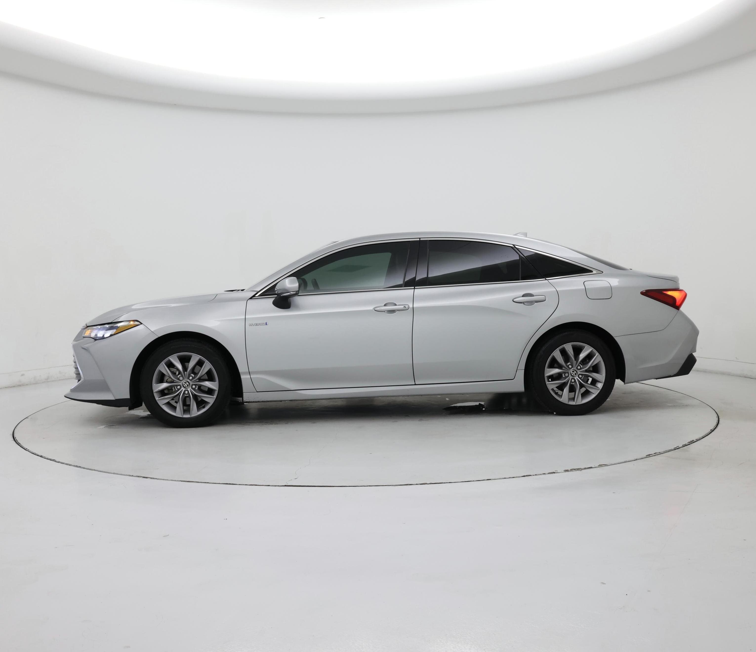 Thumbnail: 2021 Toyota Avalon - 3