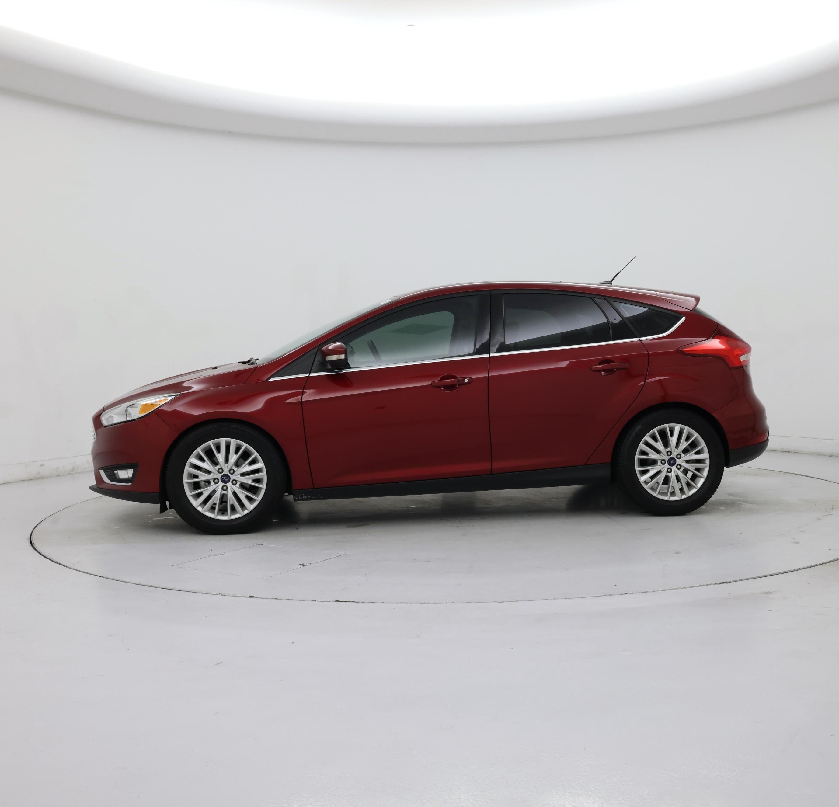 Thumbnail: 2017 Ford Focus - 3