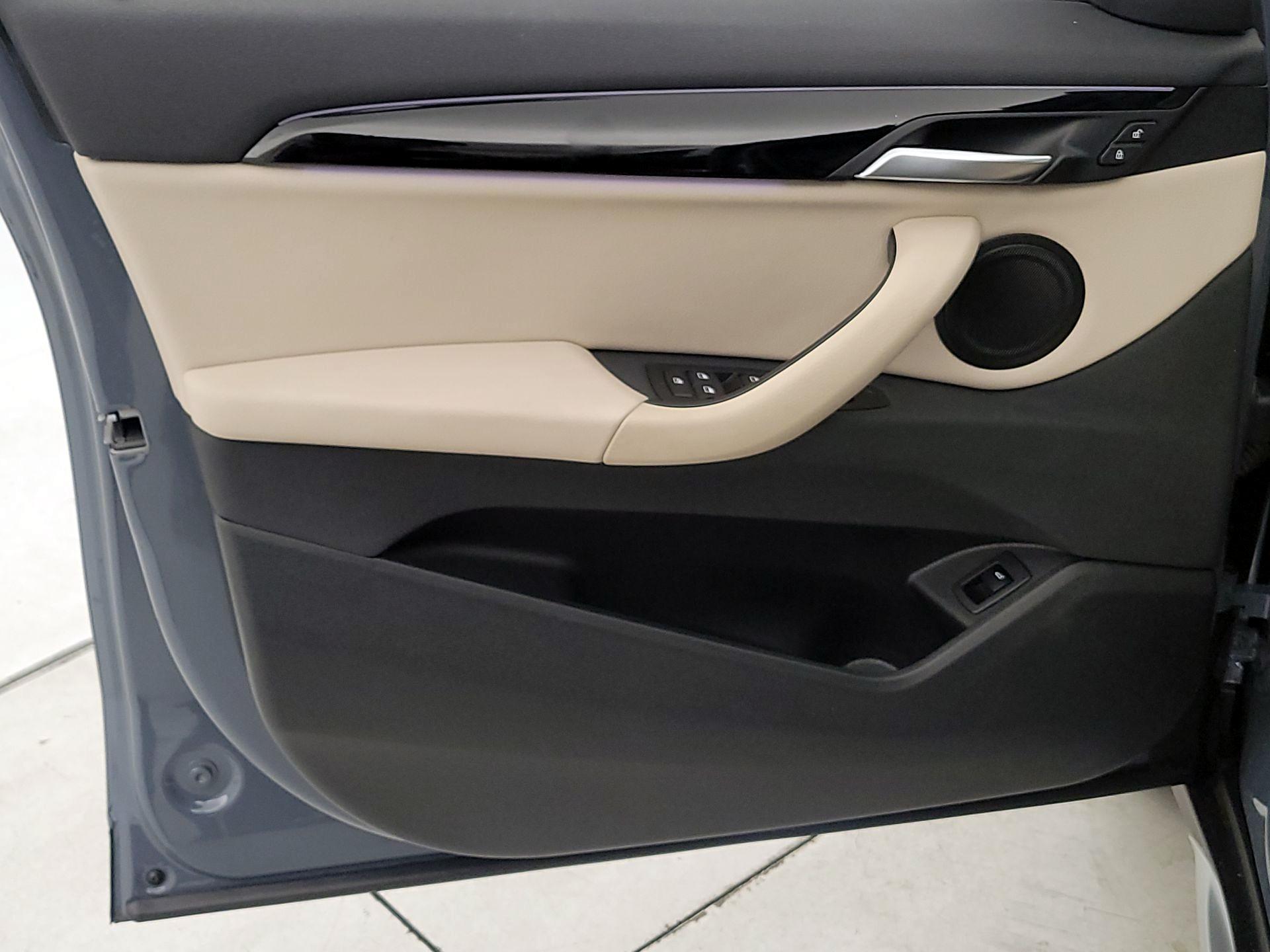 Thumbnail: 2022 BMW X1 - 12
