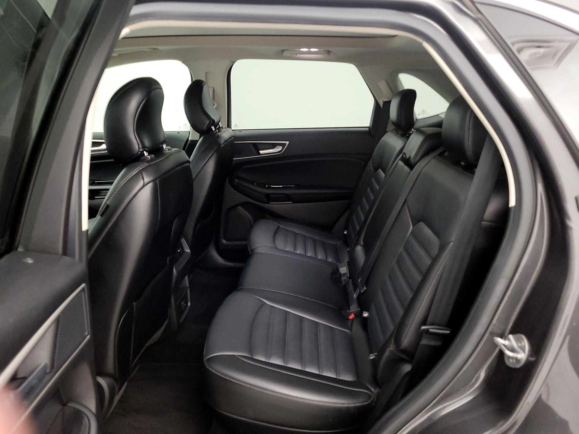 Thumbnail: 2017 Ford Edge - 20