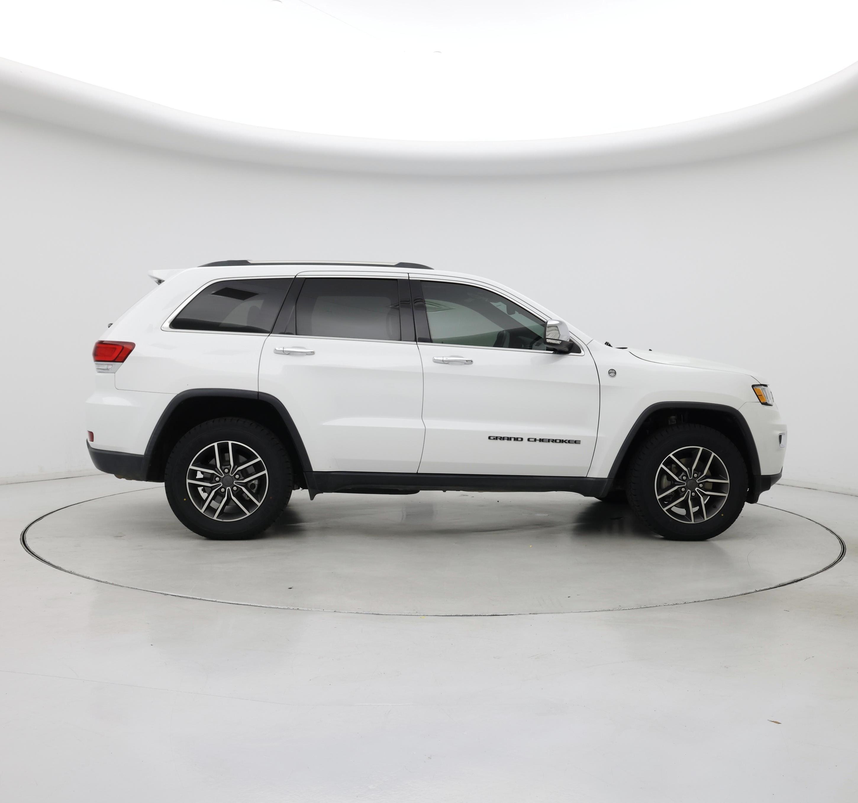 Thumbnail: 2020 Jeep Grand Cherokee - 7