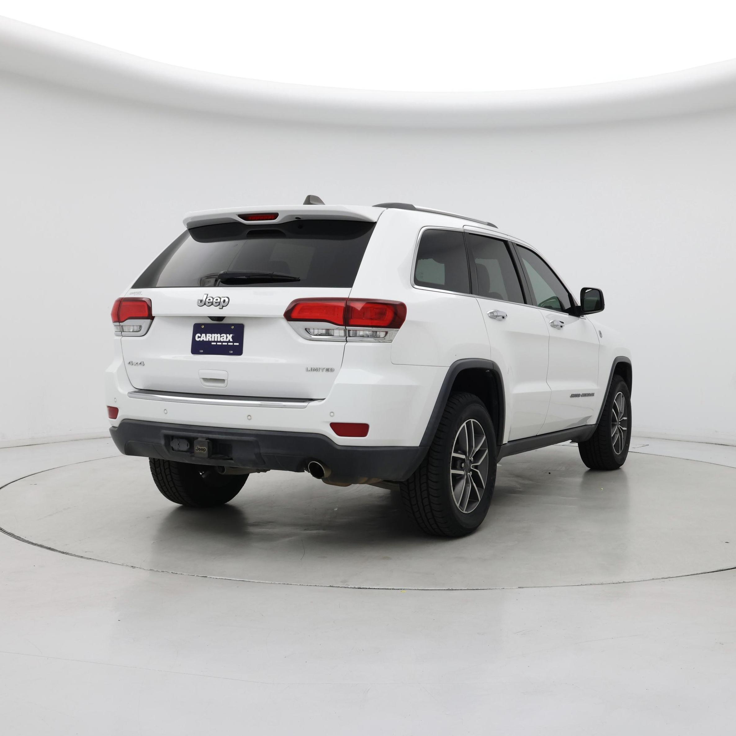 Thumbnail: 2020 Jeep Grand Cherokee - 8