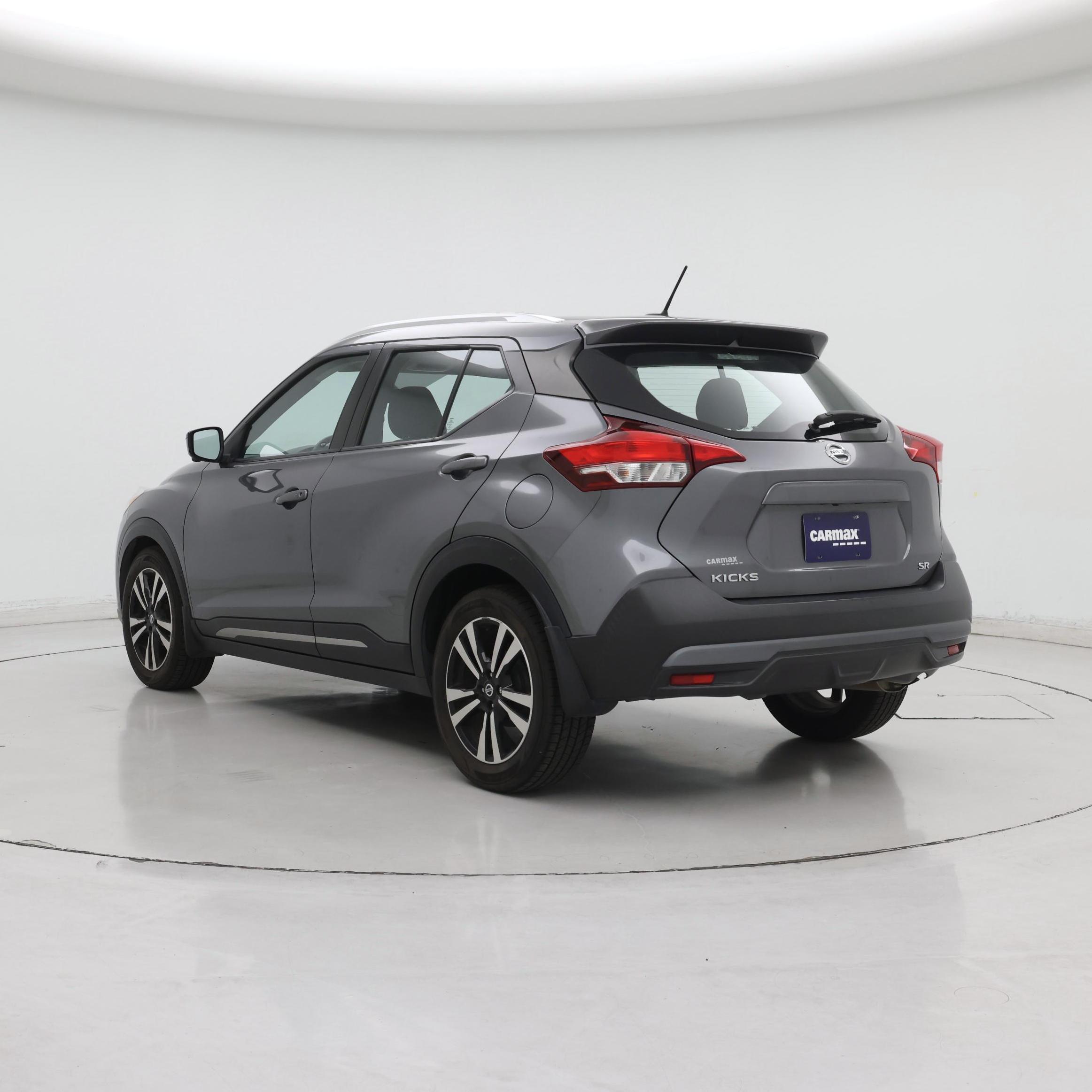 Thumbnail: 2019 Nissan Kicks - 2