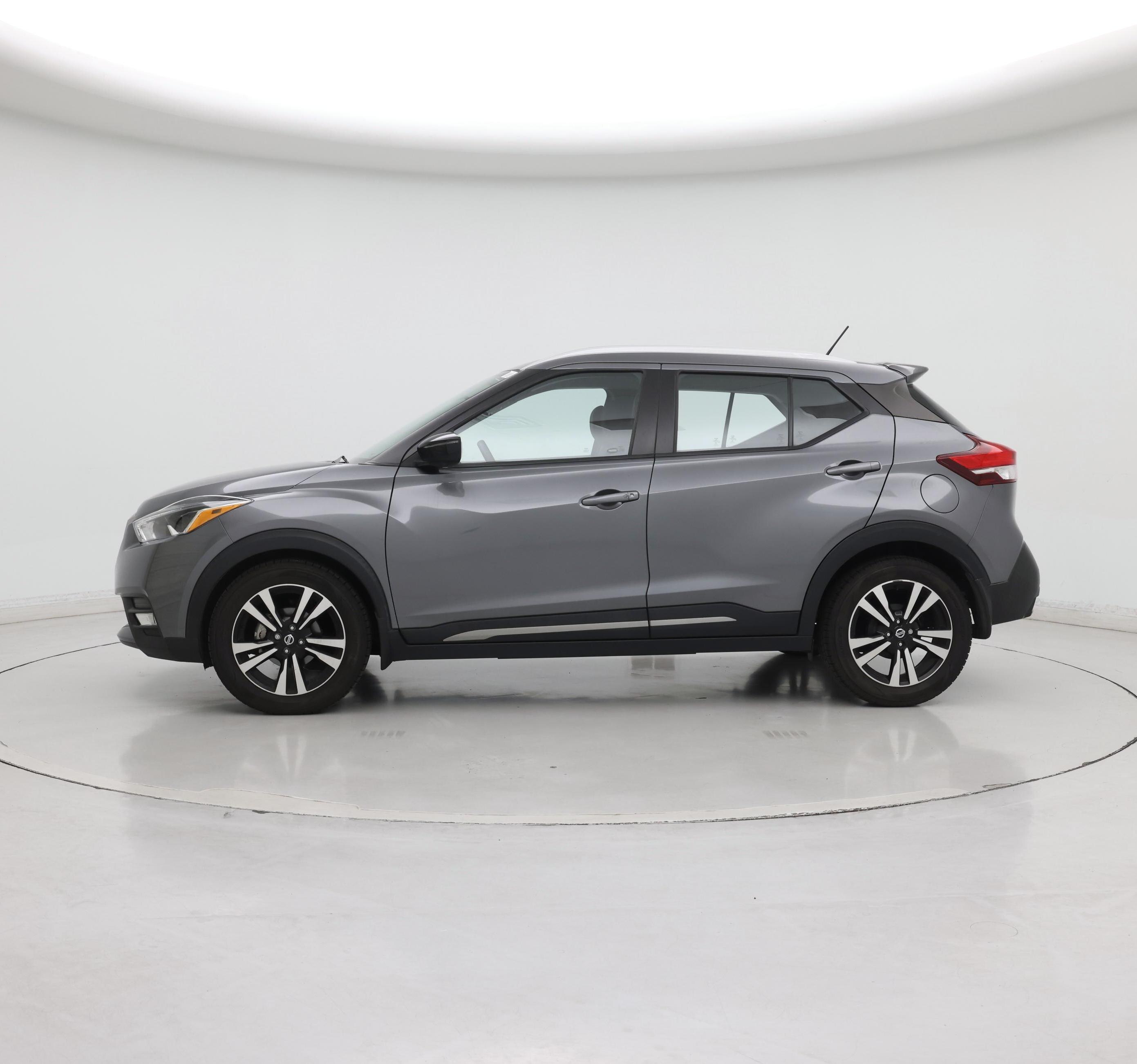 Thumbnail: 2019 Nissan Kicks - 3