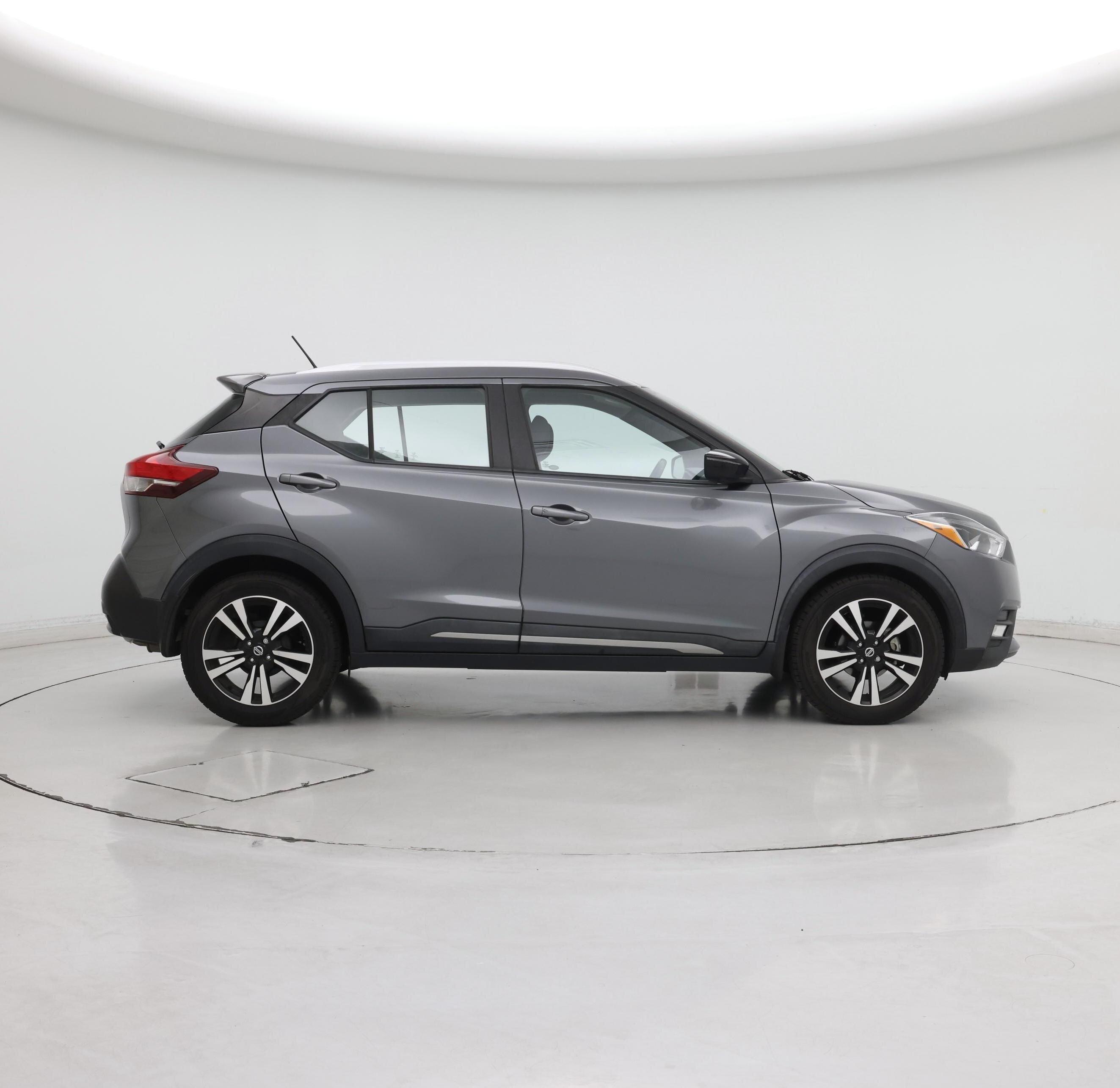 Thumbnail: 2019 Nissan Kicks - 7