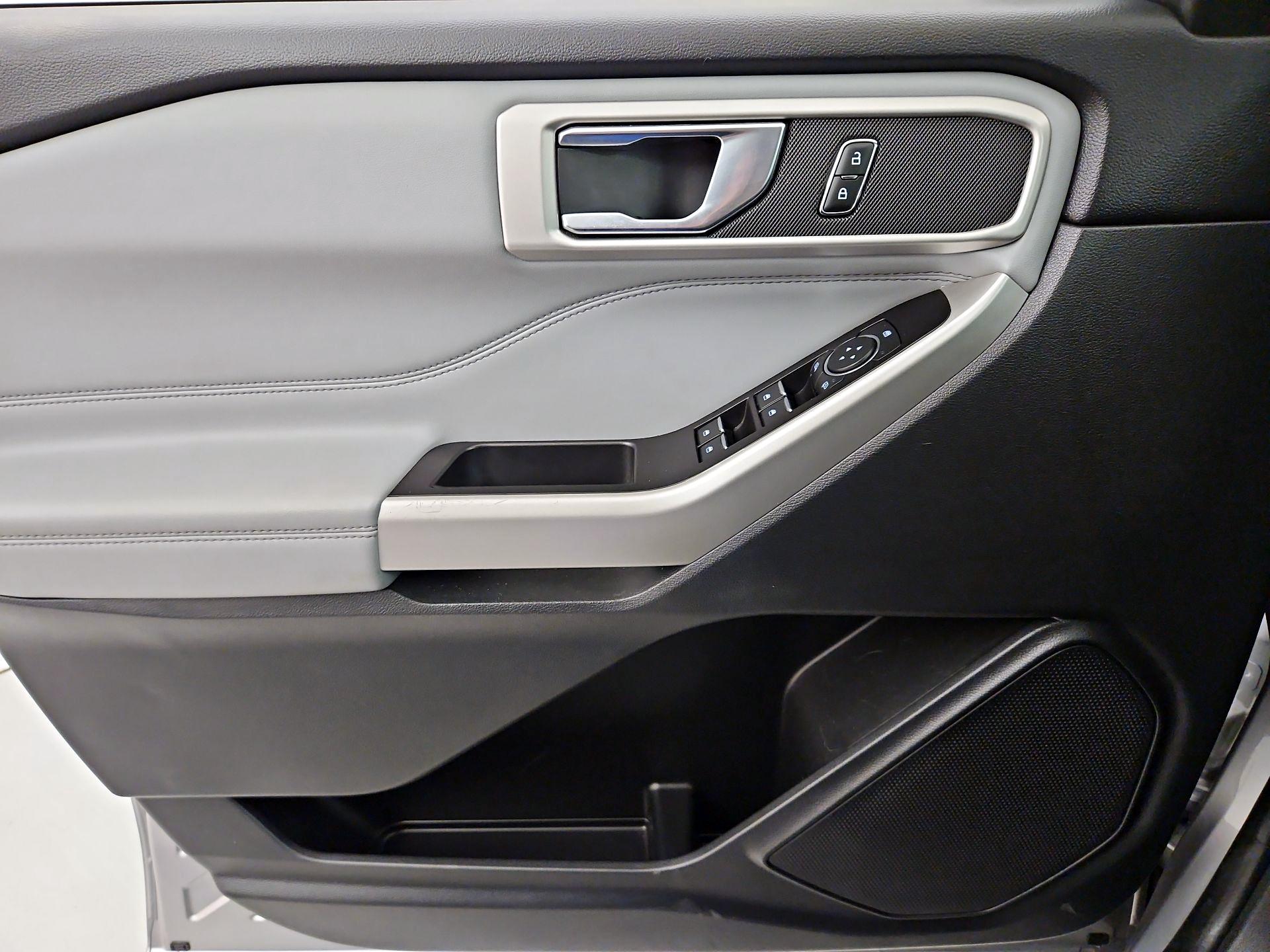 Thumbnail: 2021 Ford Explorer - 12
