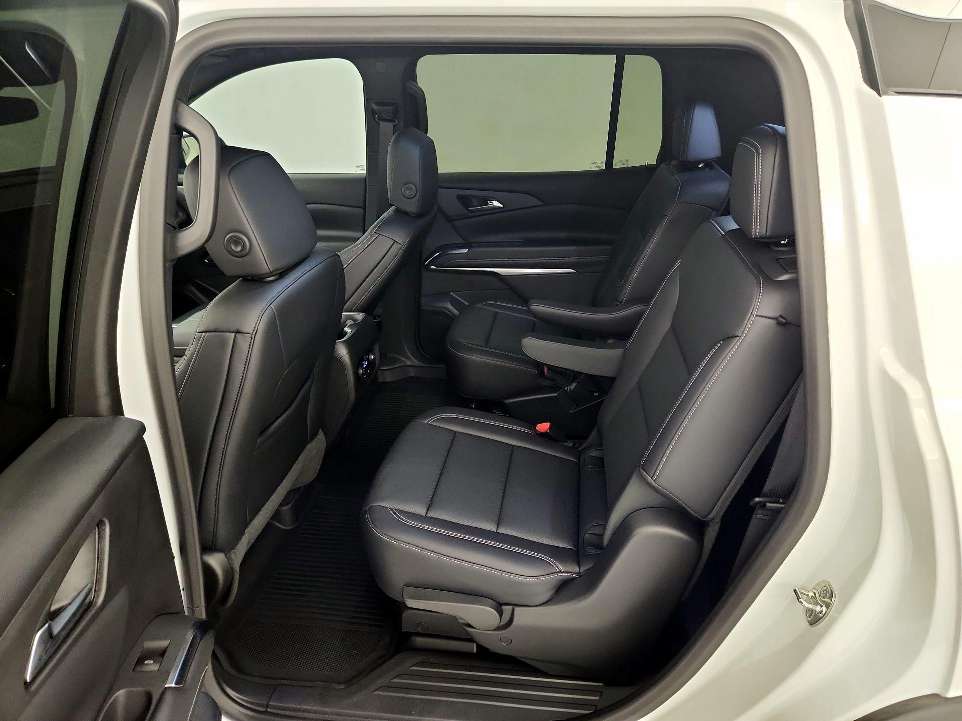 Thumbnail: 2025 Chevrolet Traverse - 20