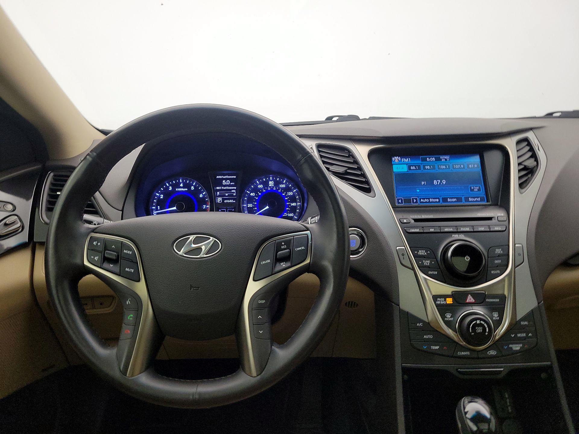 Thumbnail: 2013 Hyundai Azera - 10