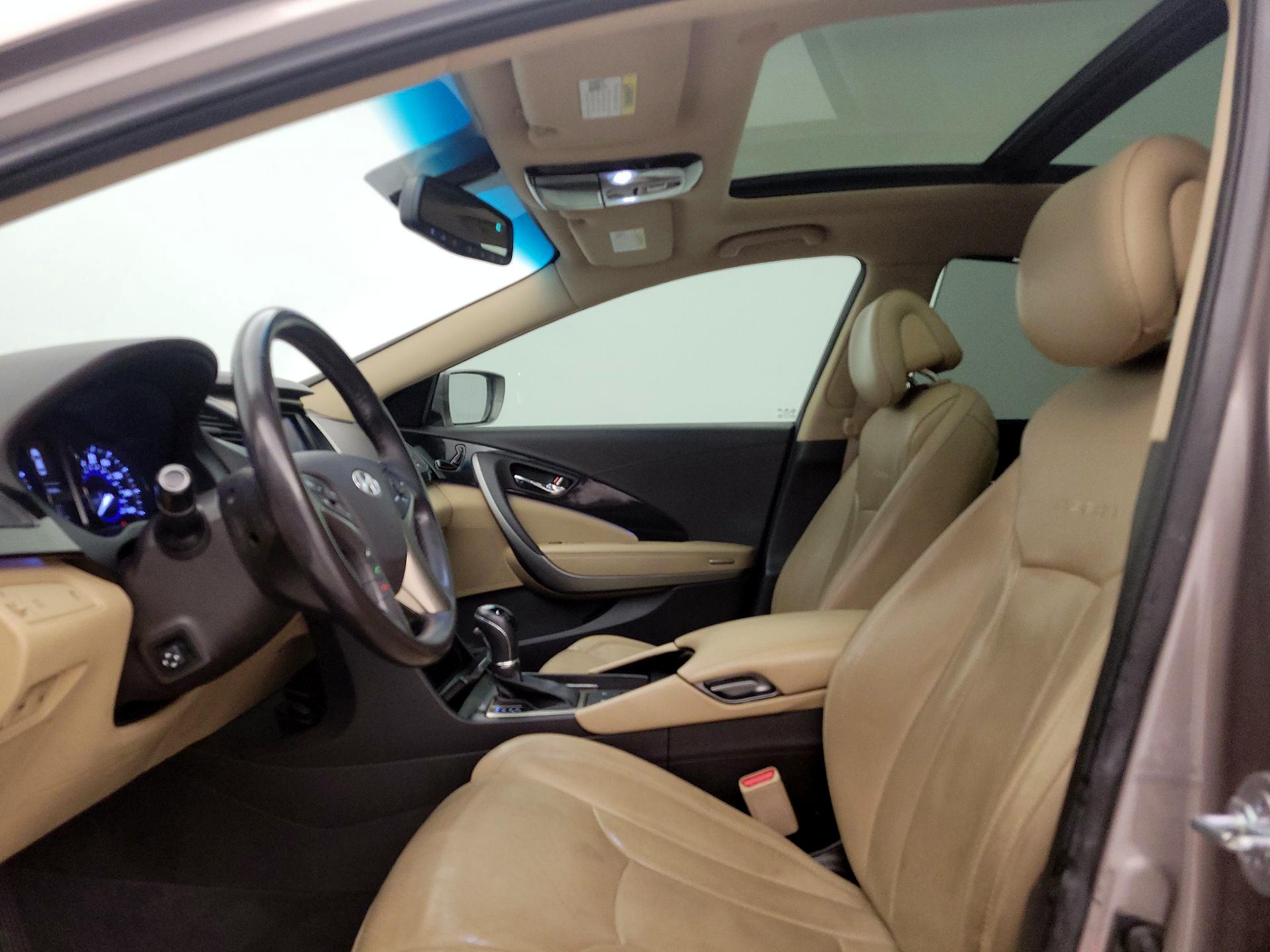 Thumbnail: 2013 Hyundai Azera - 19