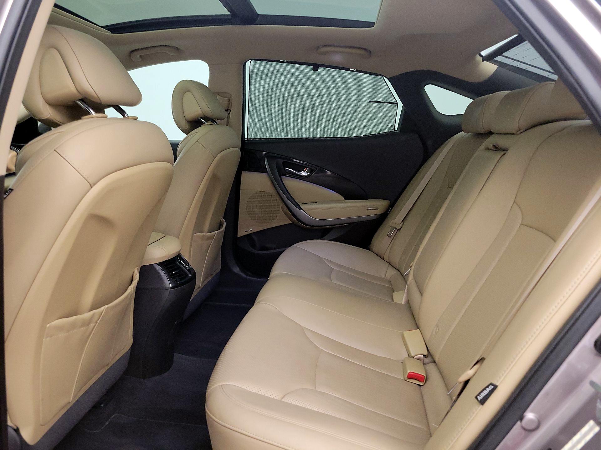 Thumbnail: 2013 Hyundai Azera - 20