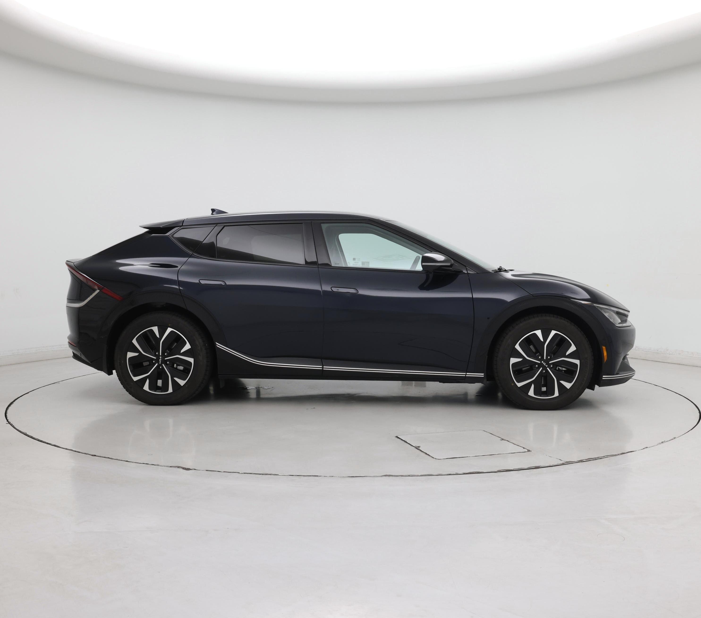 Thumbnail: 2022 Kia EV6 - 7