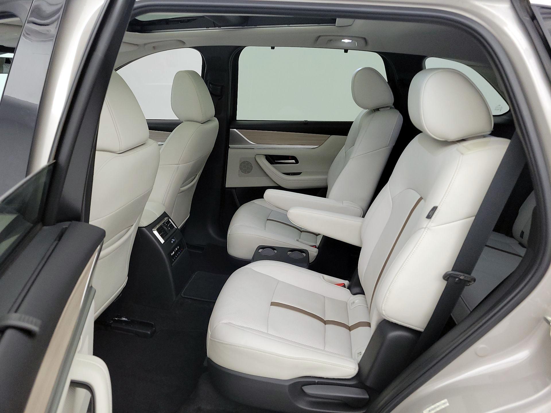 Thumbnail: 2024 Mazda CX-90 - 20