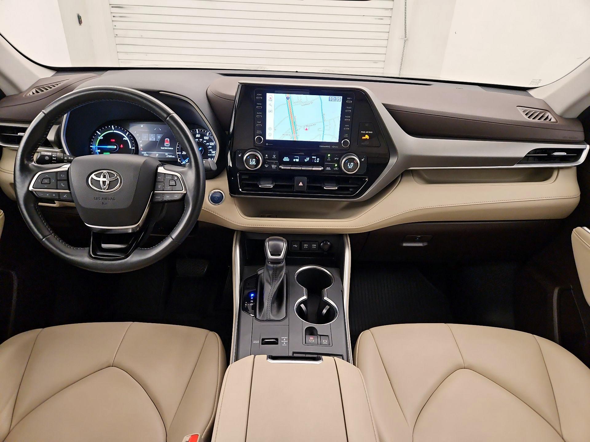Thumbnail: 2021 Toyota Highlander - 9