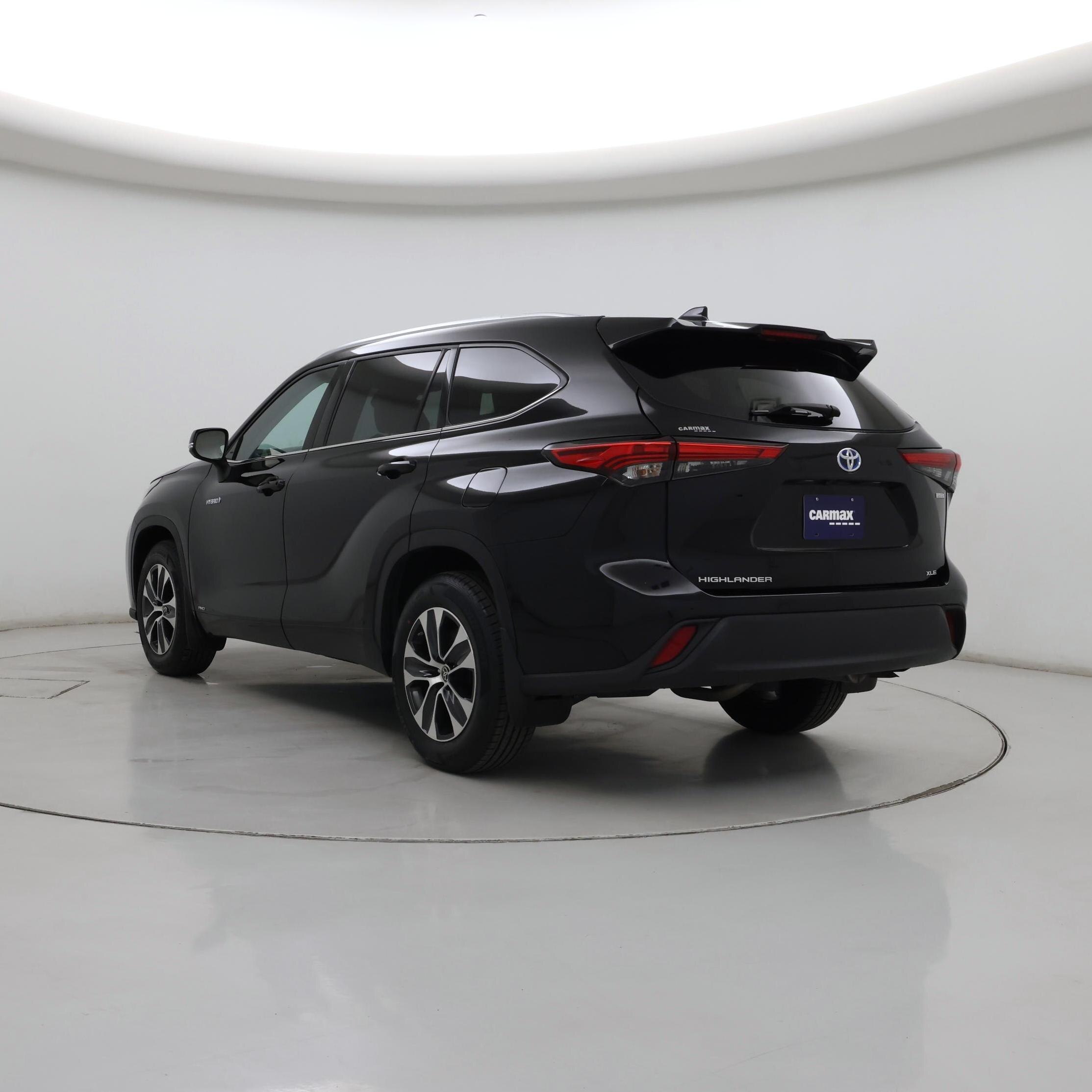 Thumbnail: 2021 Toyota Highlander - 2