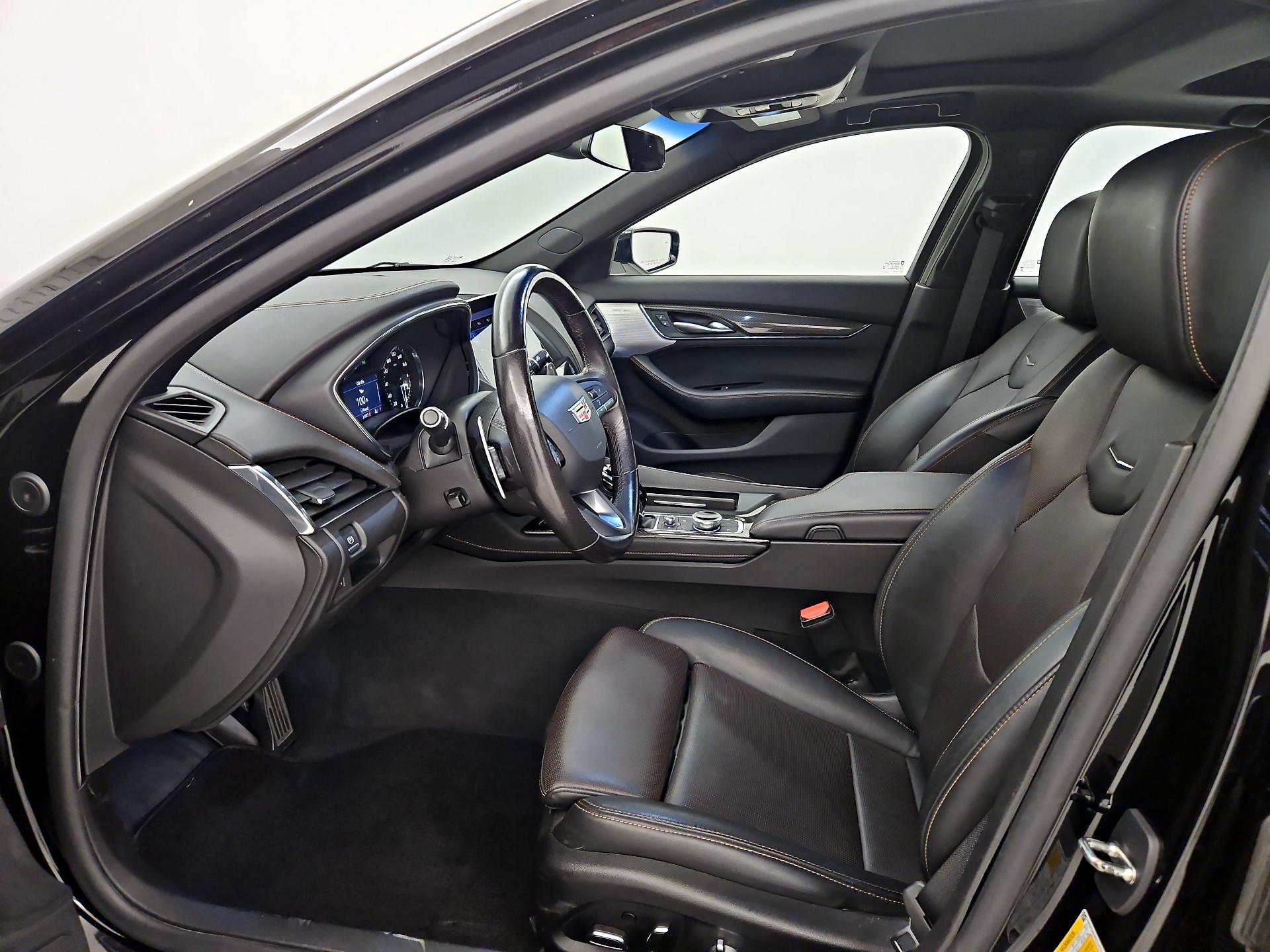 Thumbnail: 2023 Cadillac CT5 - 11