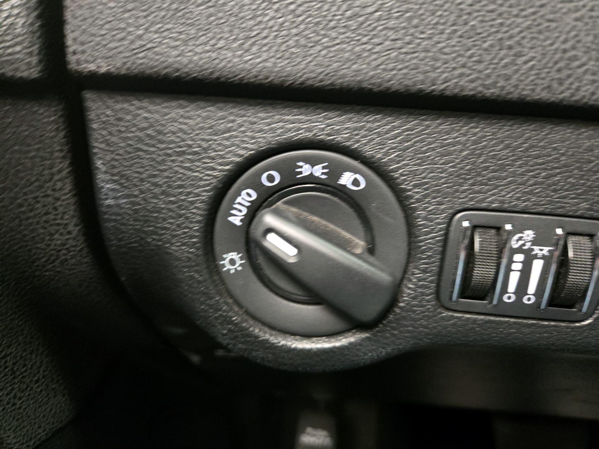 Thumbnail: 2021 Dodge Charger - 13