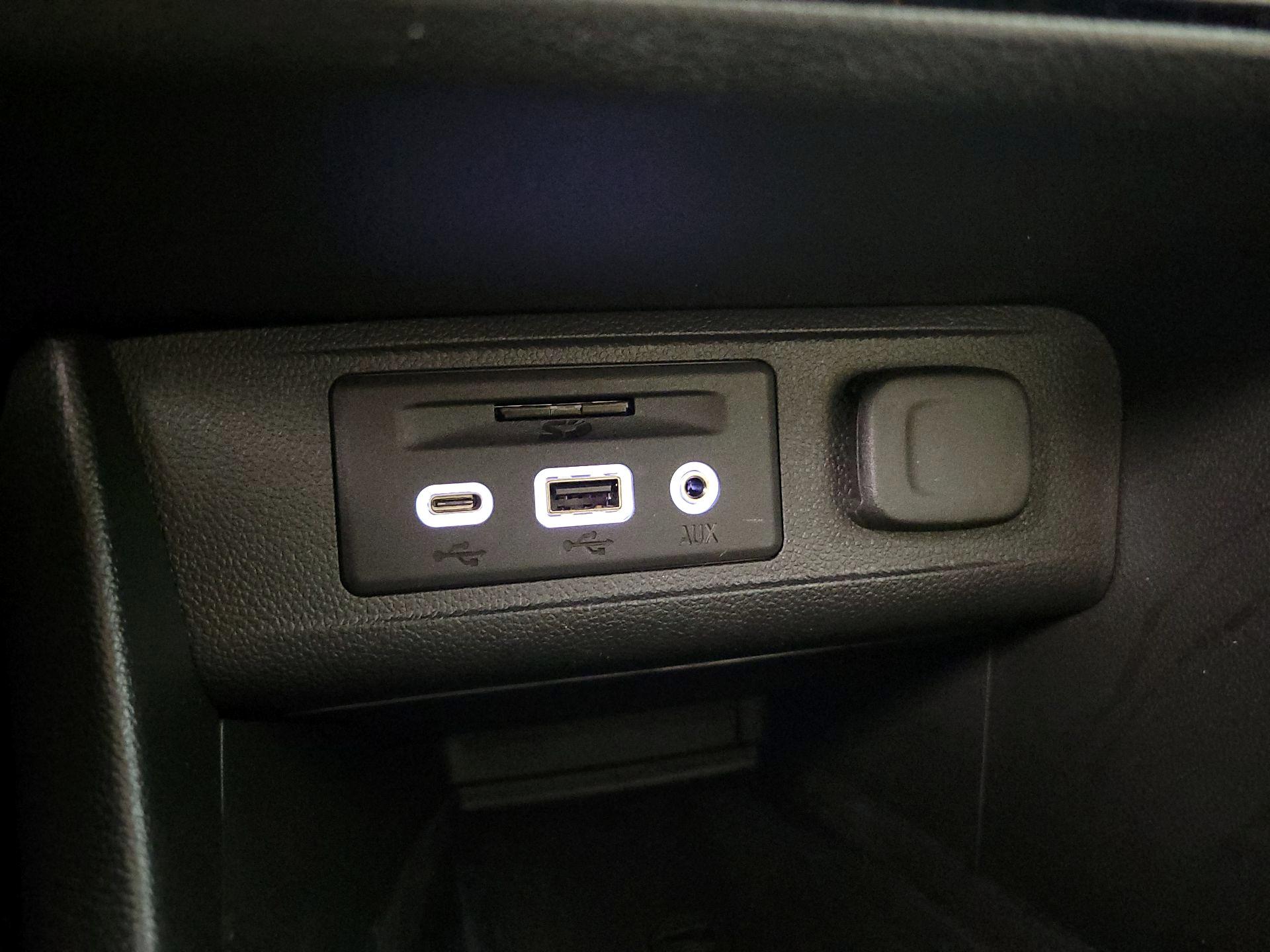 Thumbnail: 2021 Buick Encore GX - 19