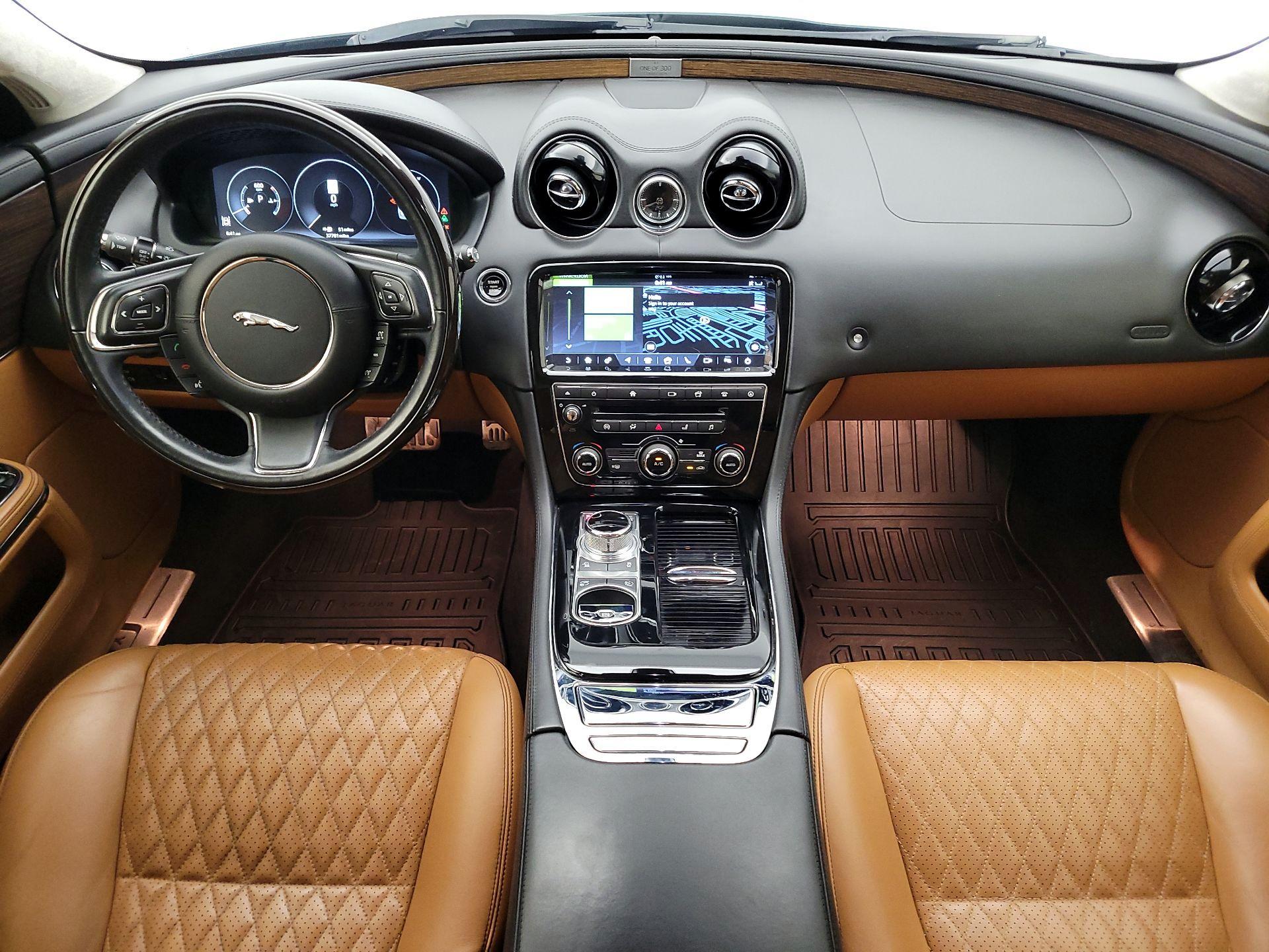 Thumbnail: 2019 Jaguar XJ - 9