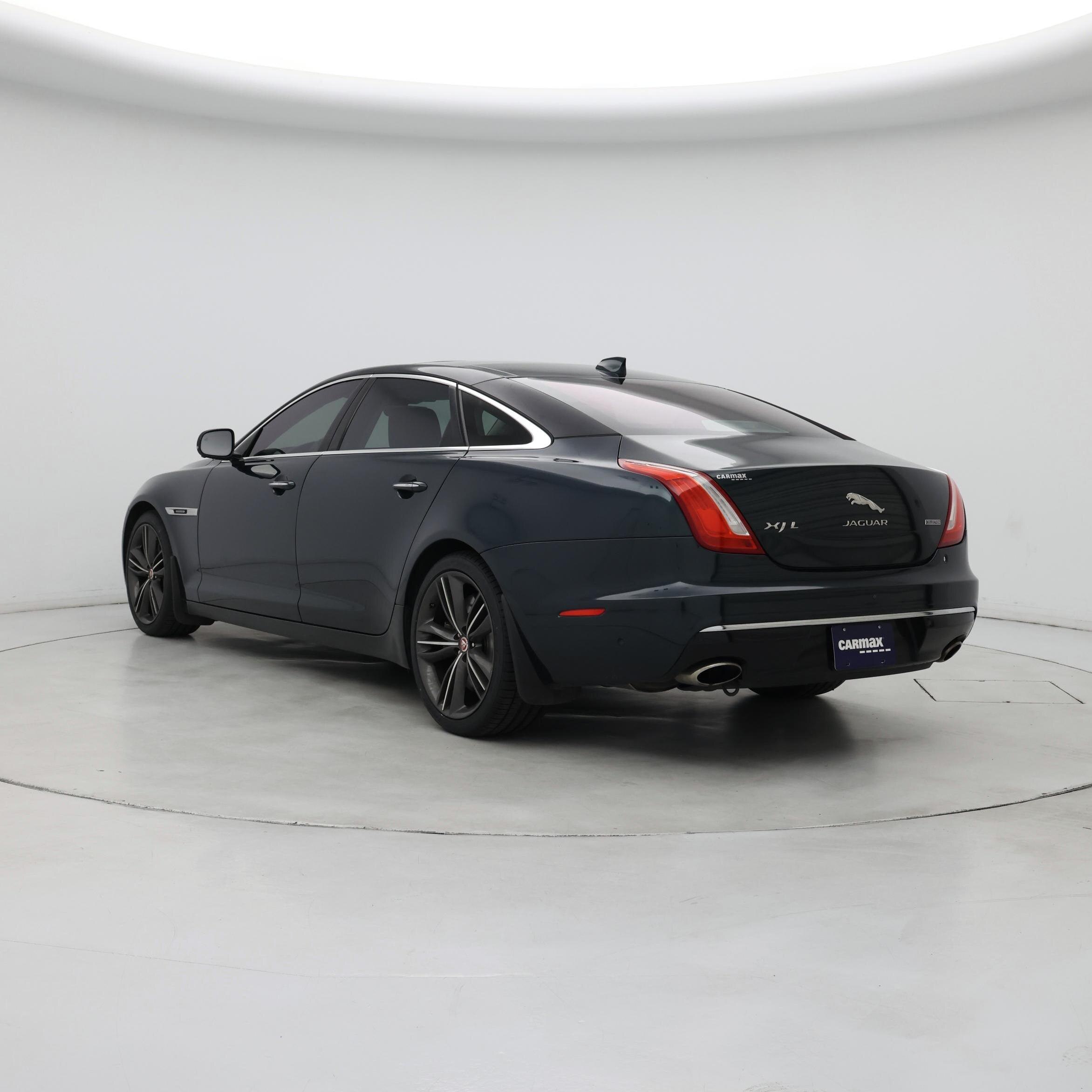 Thumbnail: 2019 Jaguar XJ - 2