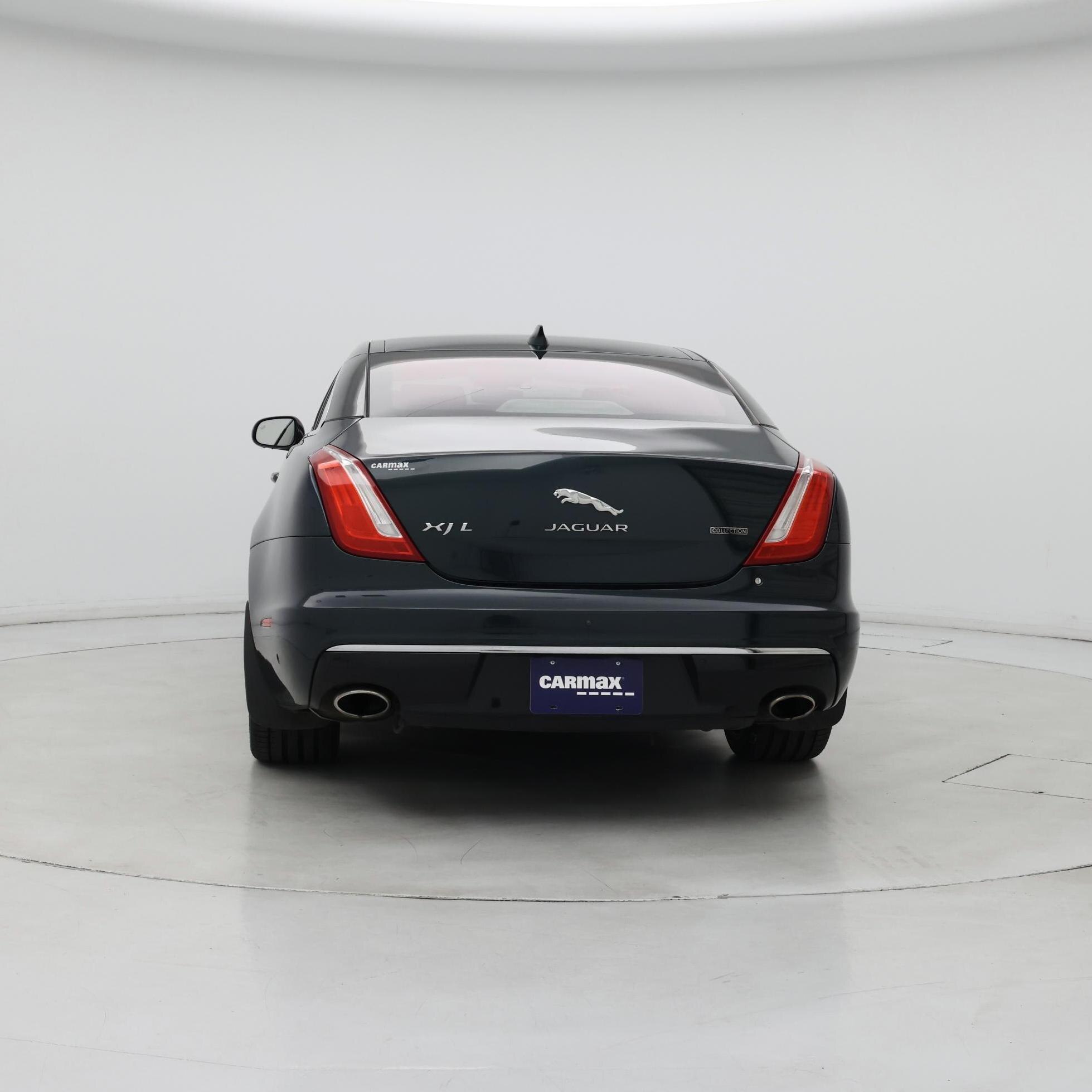 Thumbnail: 2019 Jaguar XJ - 6
