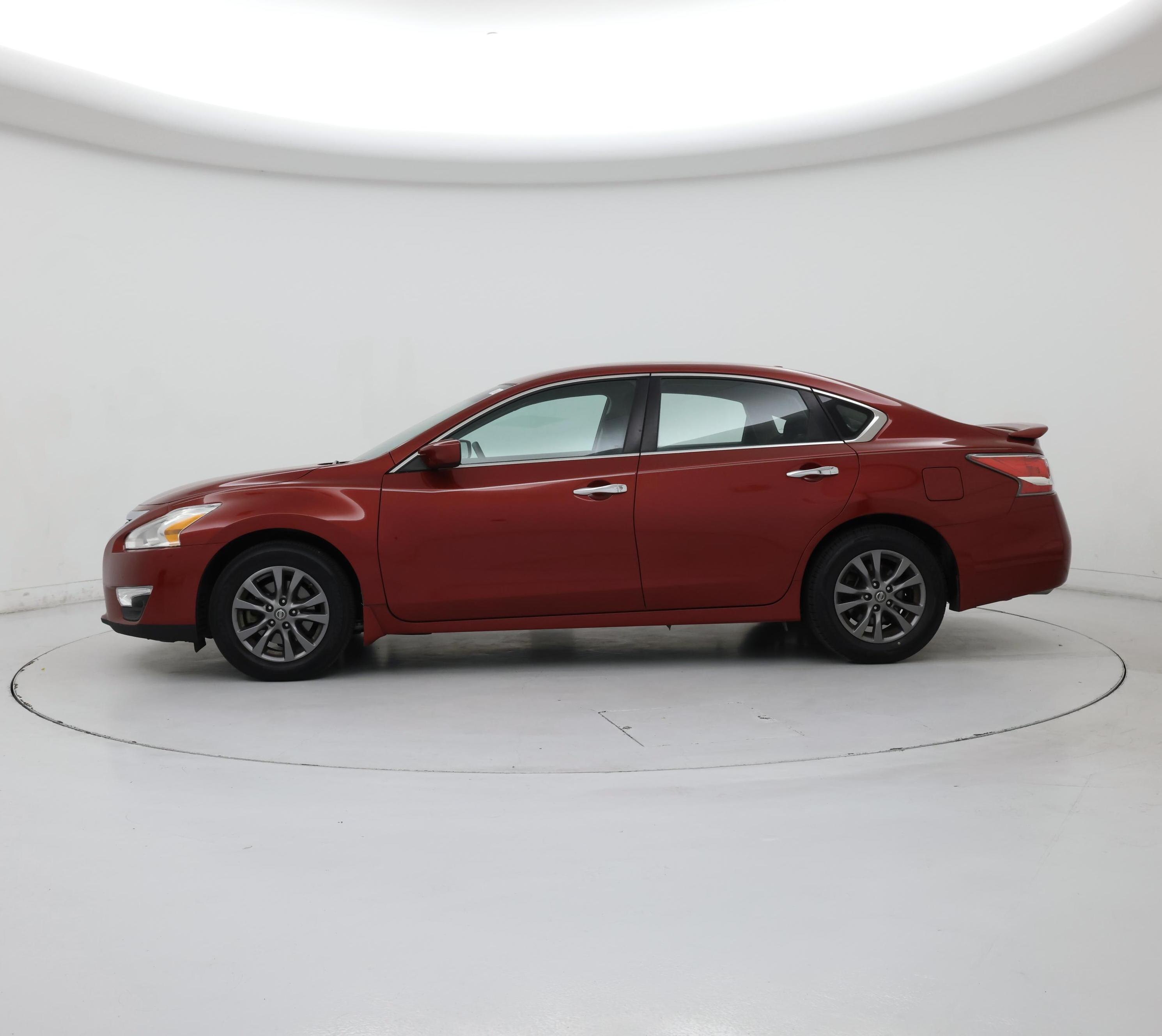 Thumbnail: 2015 Nissan Altima - 3