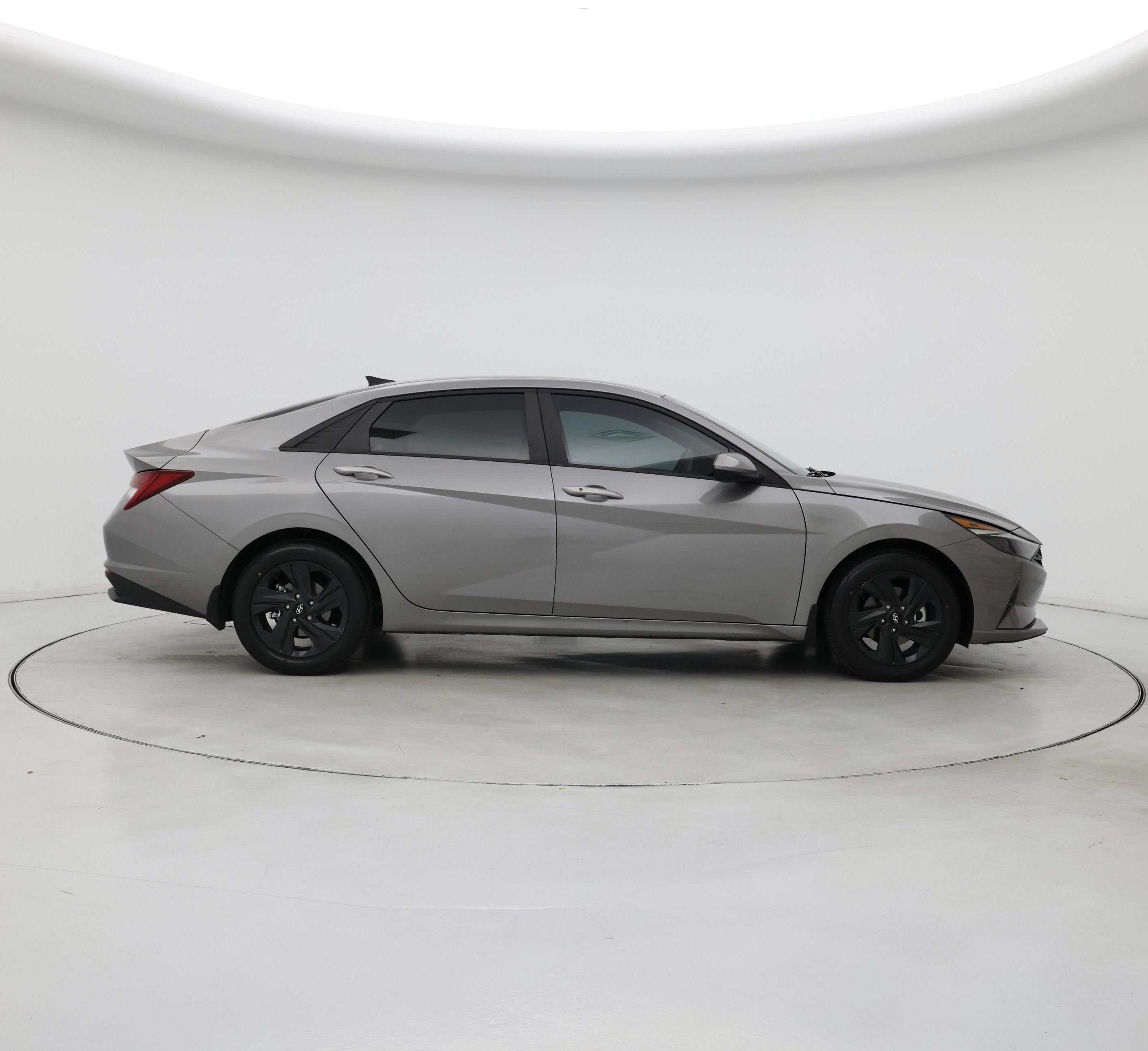 Thumbnail: 2022 Hyundai Elantra - 7