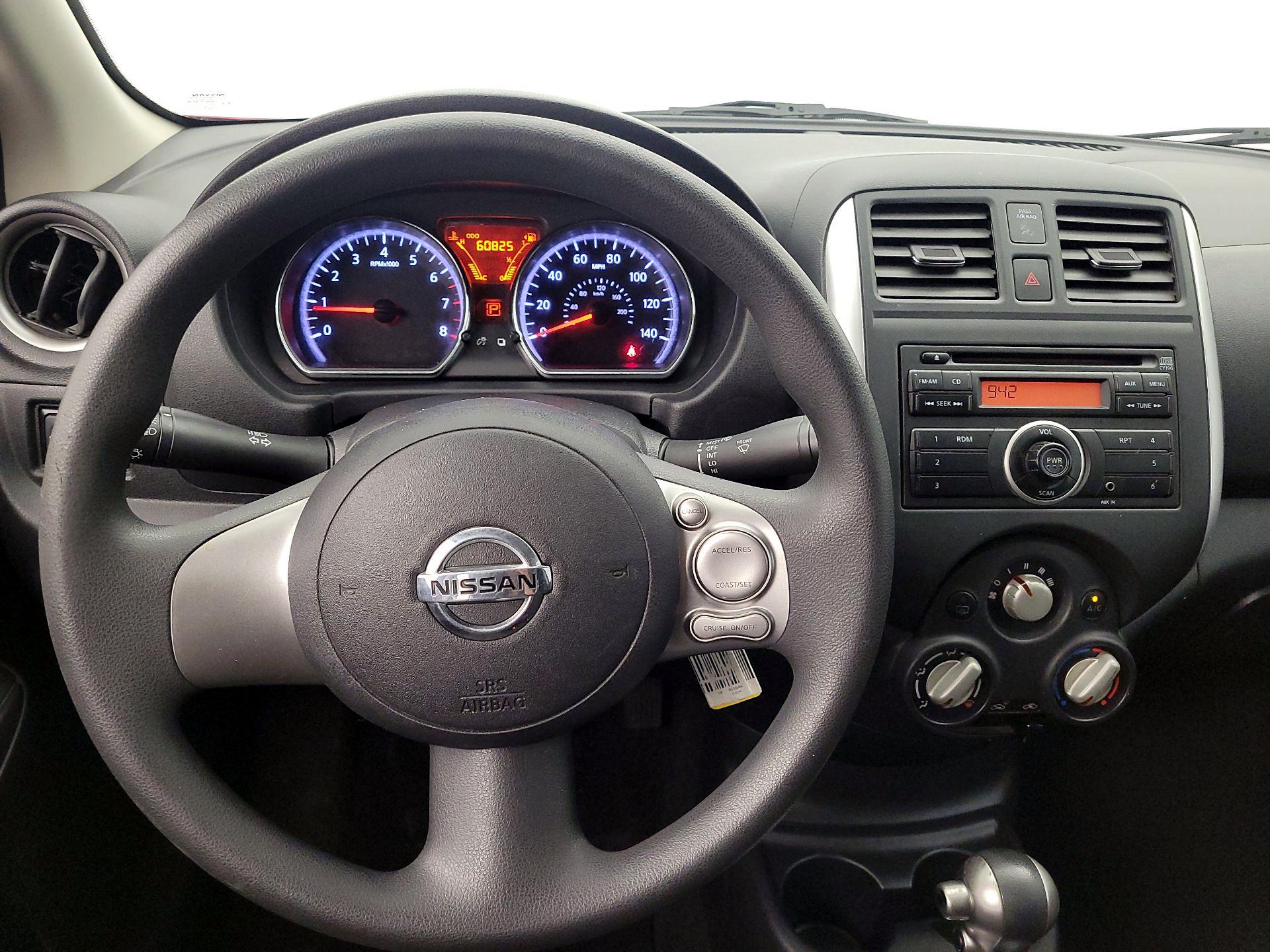 Thumbnail: 2014 Nissan Versa - 10