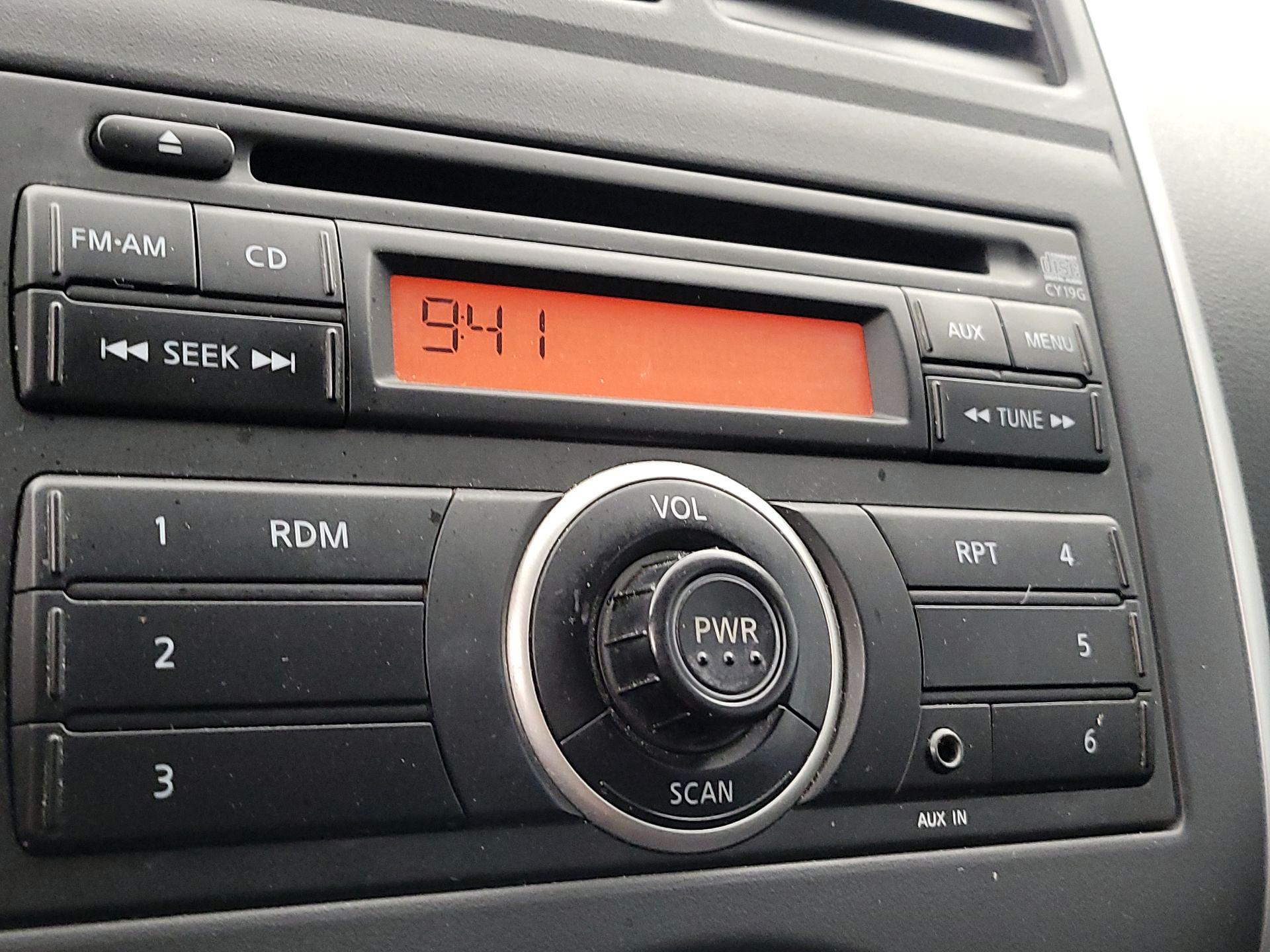 Thumbnail: 2014 Nissan Versa - 14
