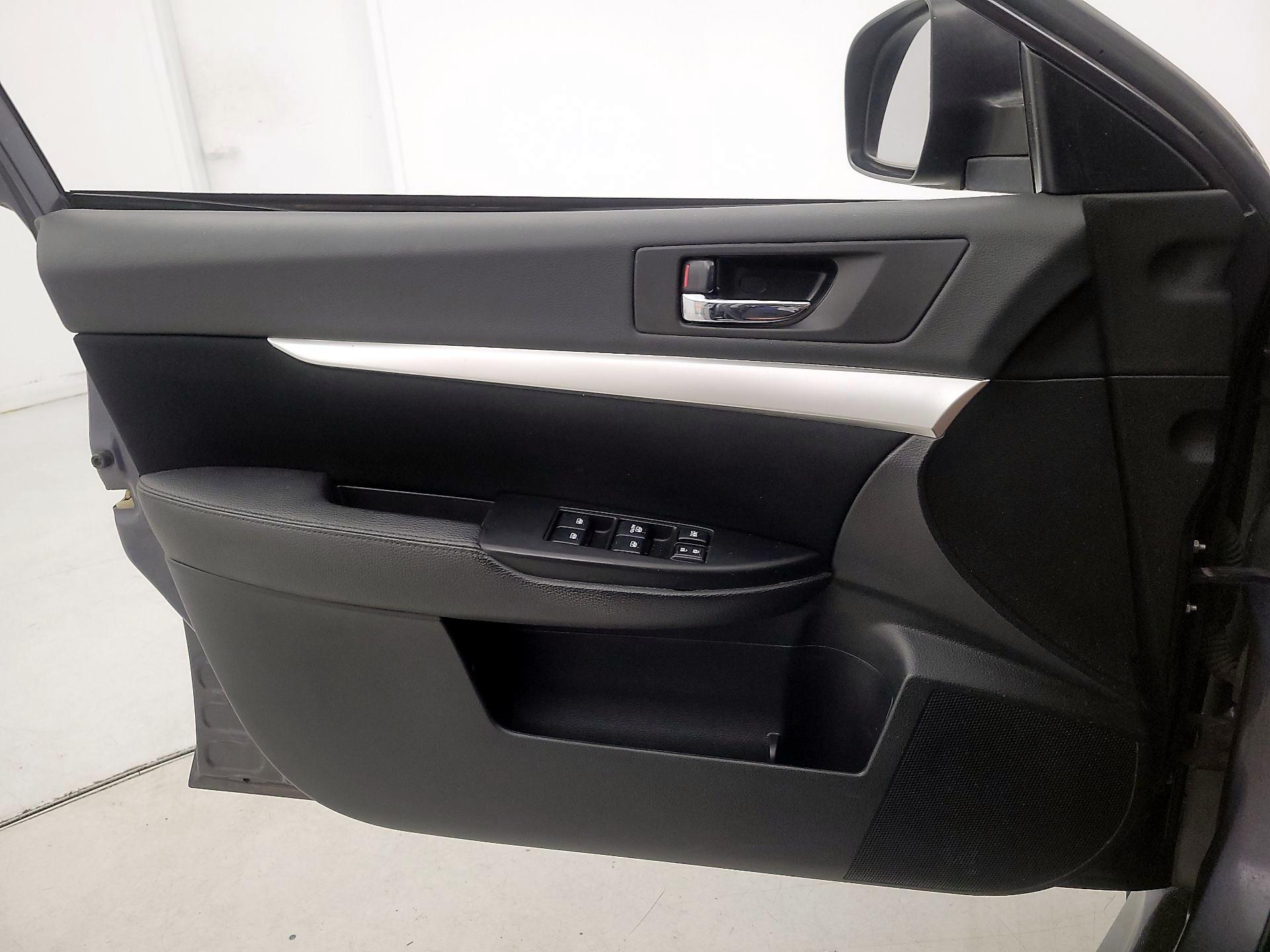 Thumbnail: 2013 Subaru Legacy - 12