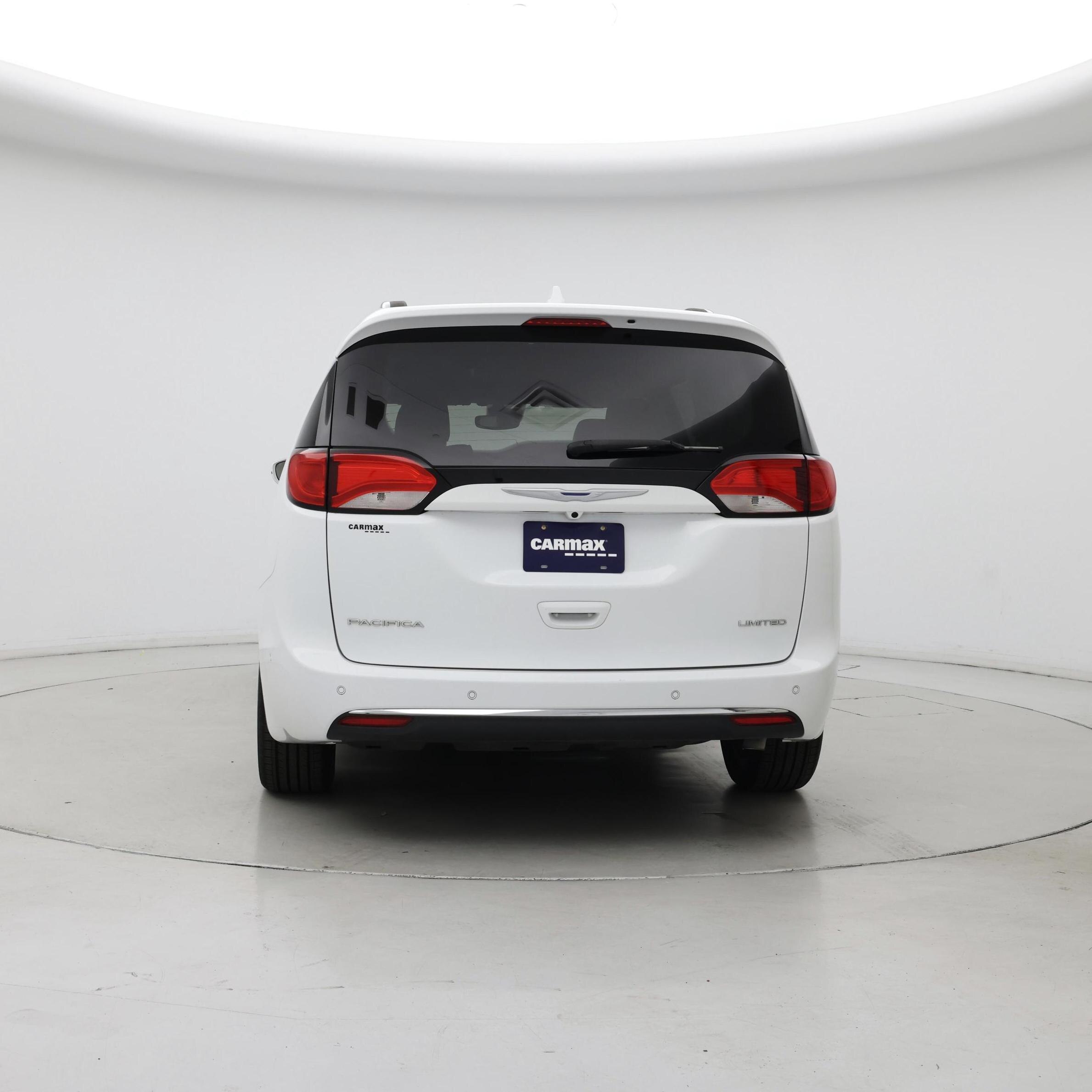 Thumbnail: 2018 Chrysler Pacifica - 6