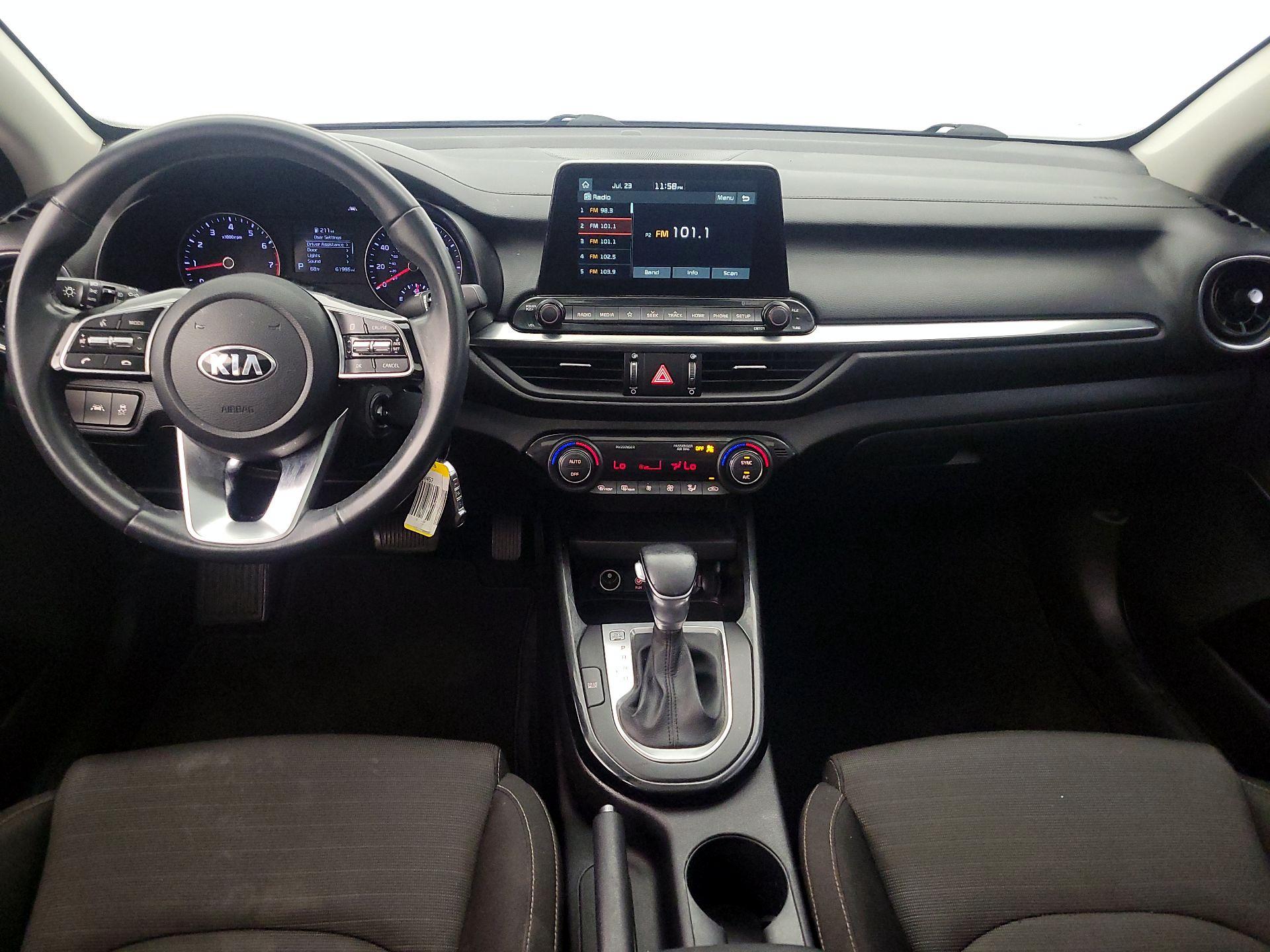 Thumbnail: 2019 Kia Forte - 9
