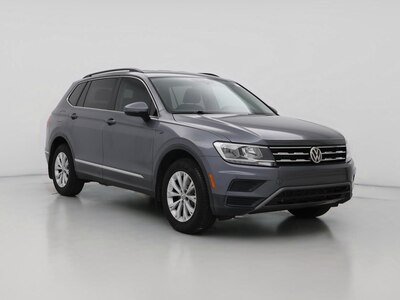 Gray 2018 Volkswagen Tiguan SE