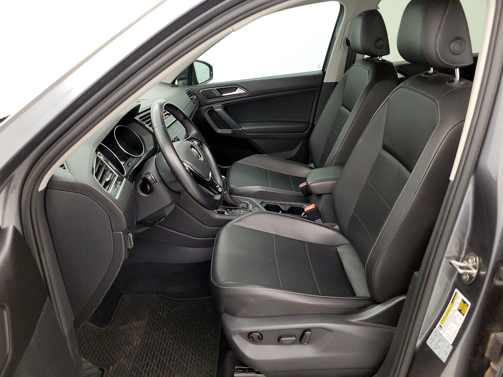 Thumbnail: 2018 Volkswagen Tiguan - 11