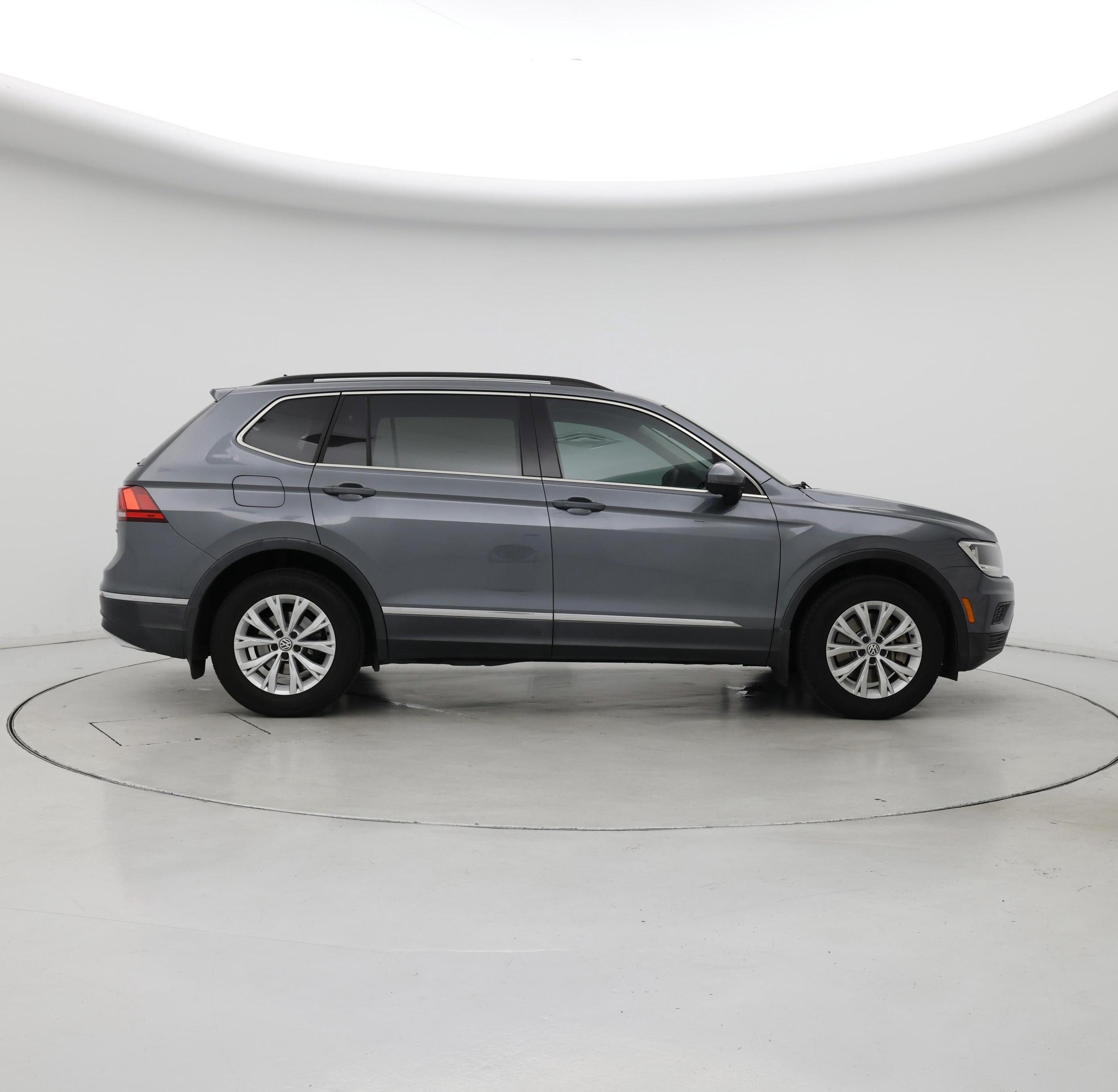 Thumbnail: 2018 Volkswagen Tiguan - 7