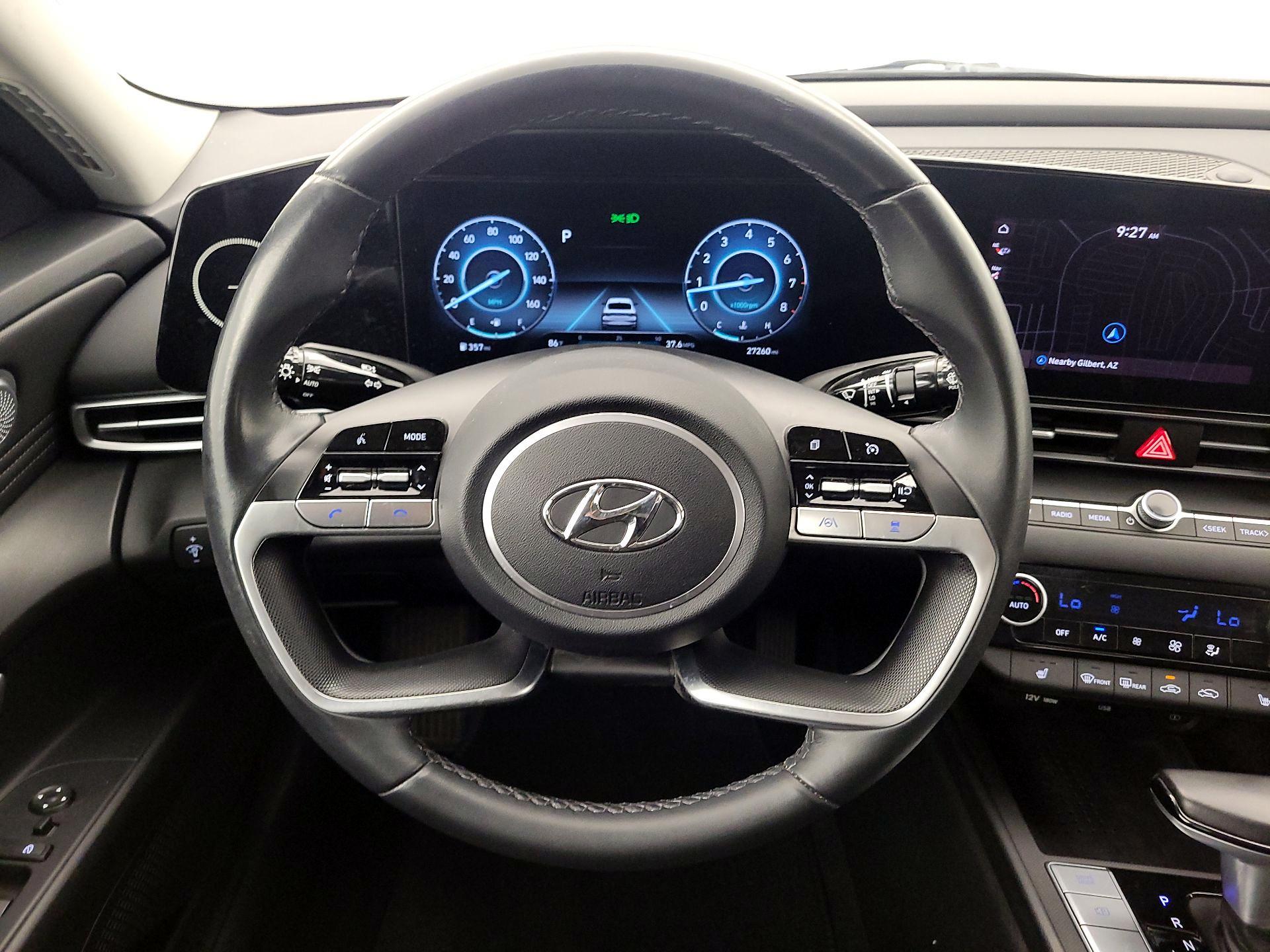 Thumbnail: 2023 Hyundai Elantra - 10