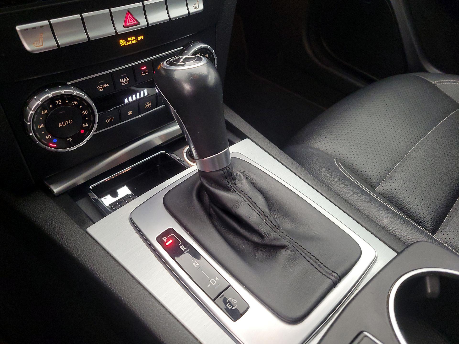 Thumbnail: 2015 Mercedes-Benz C-Class - 16