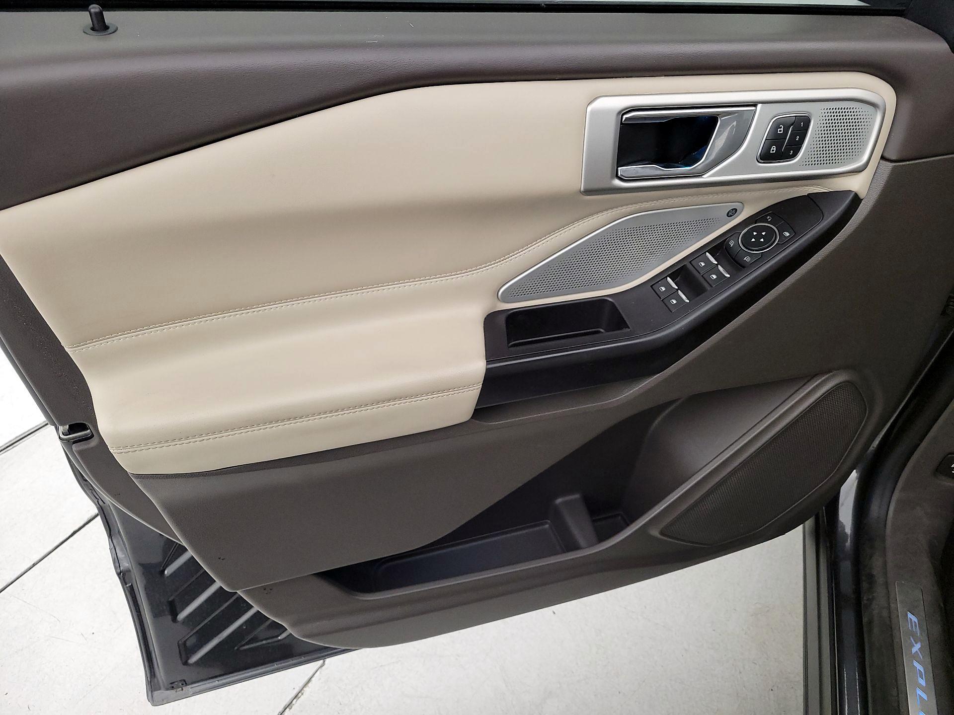 Thumbnail: 2020 Ford Explorer - 12