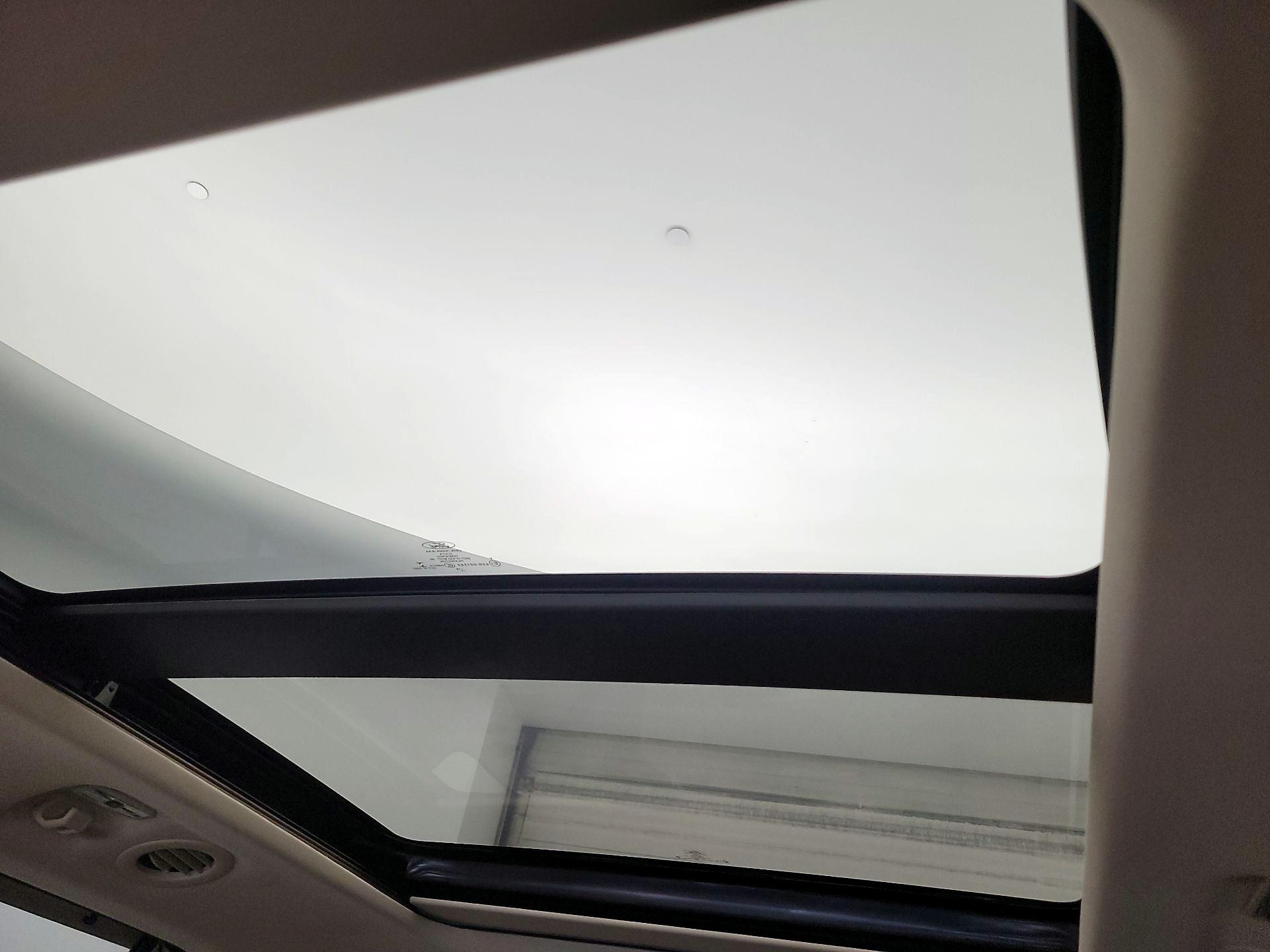 Thumbnail: 2020 Ford Explorer - 20
