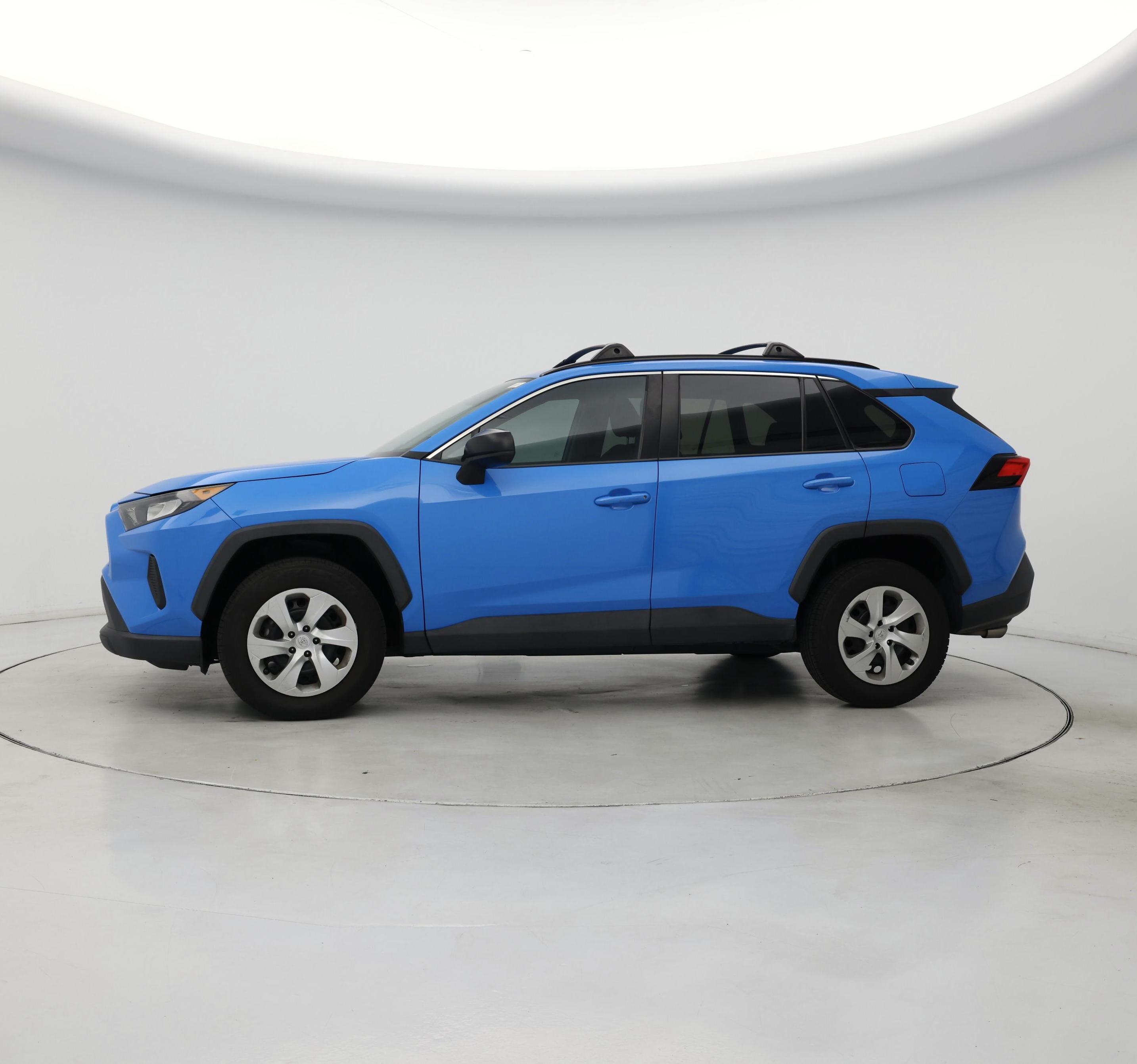 Thumbnail: 2020 Toyota RAV4 - 3