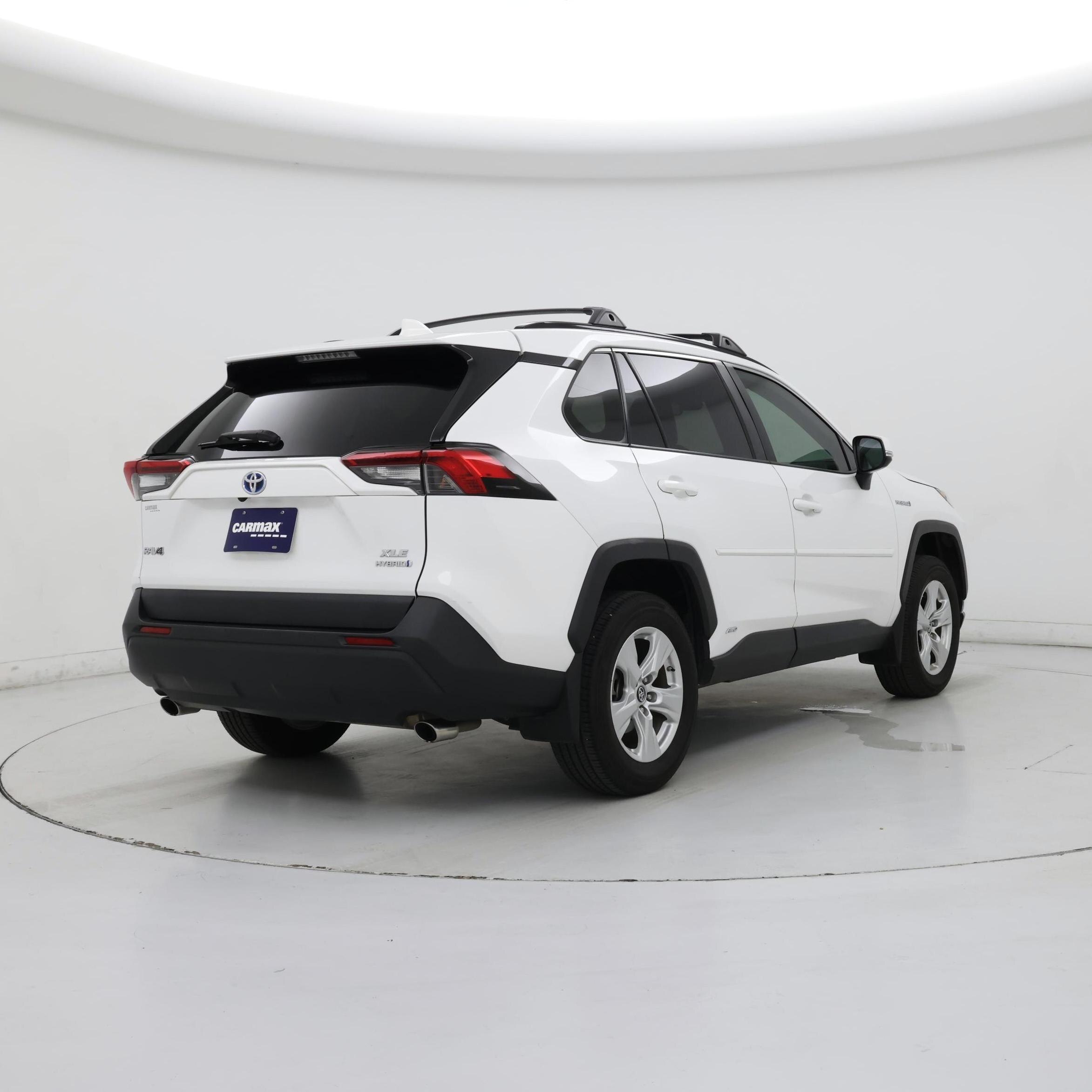 Thumbnail: 2019 Toyota RAV4 - 8