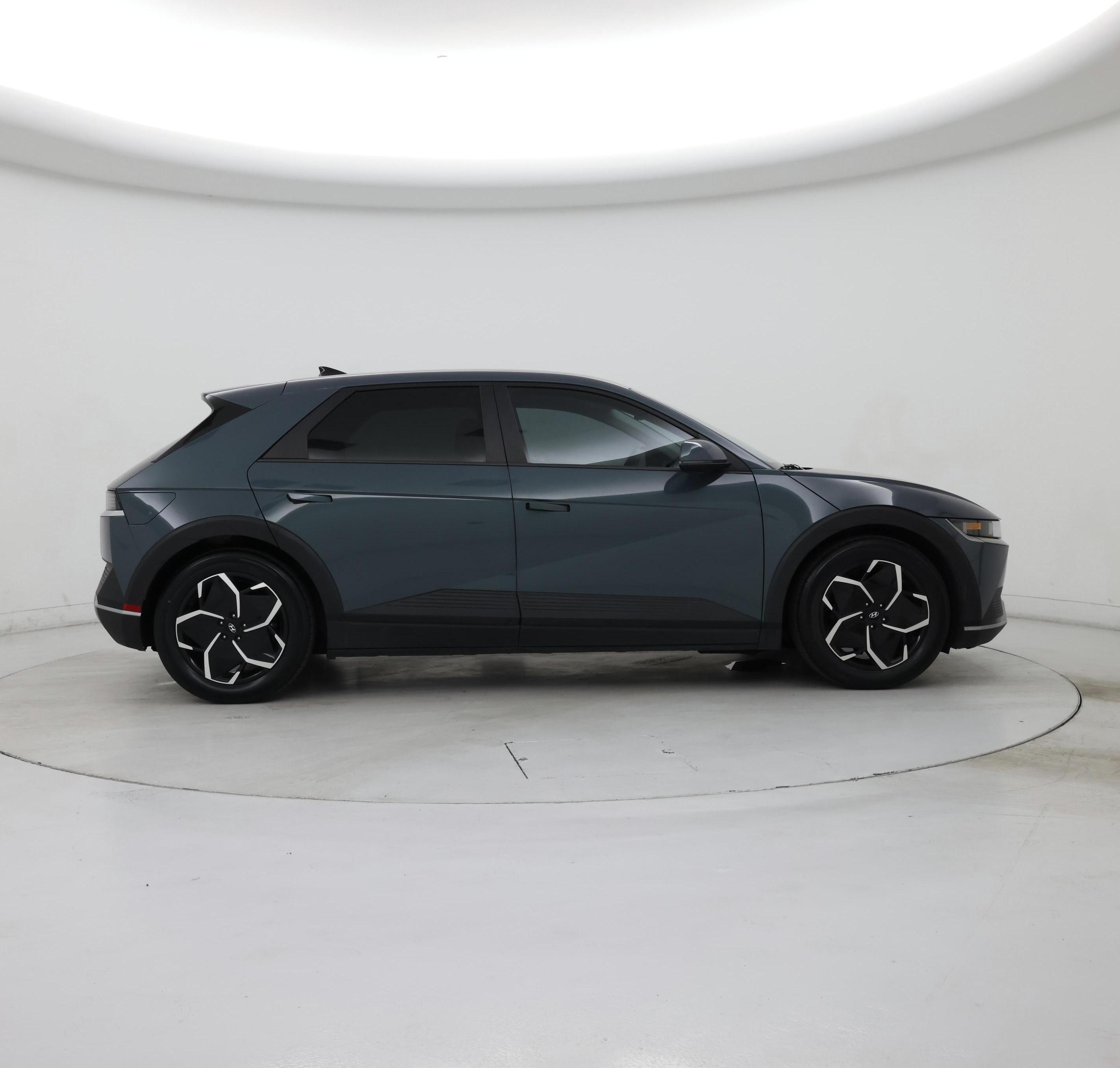 Thumbnail: 2022 Hyundai Ioniq 5 - 7