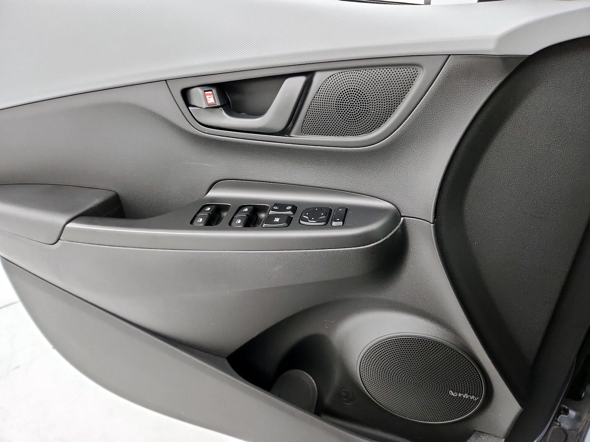 Thumbnail: 2021 Hyundai Kona - 12