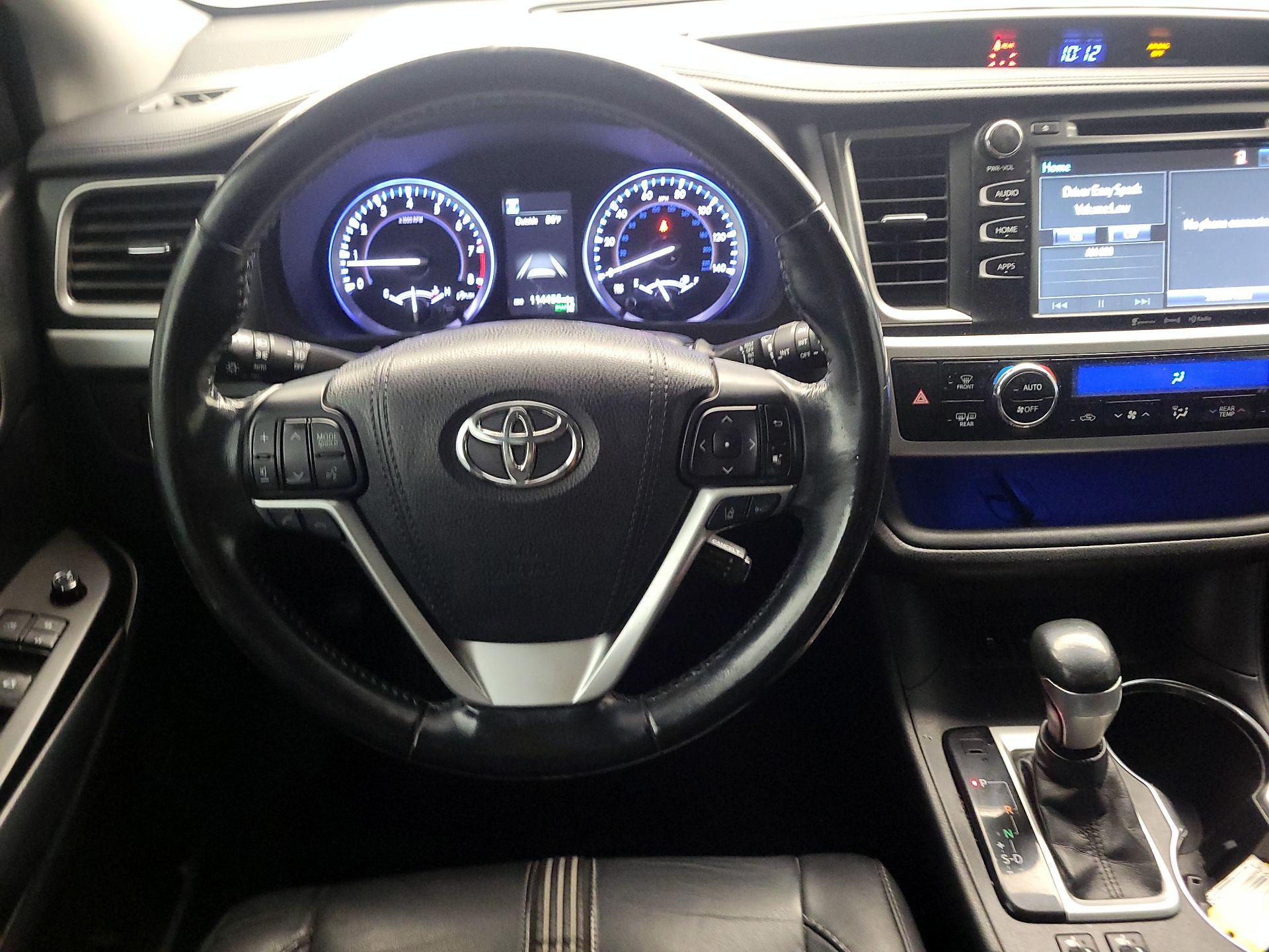 Thumbnail: 2017 Toyota Highlander - 10