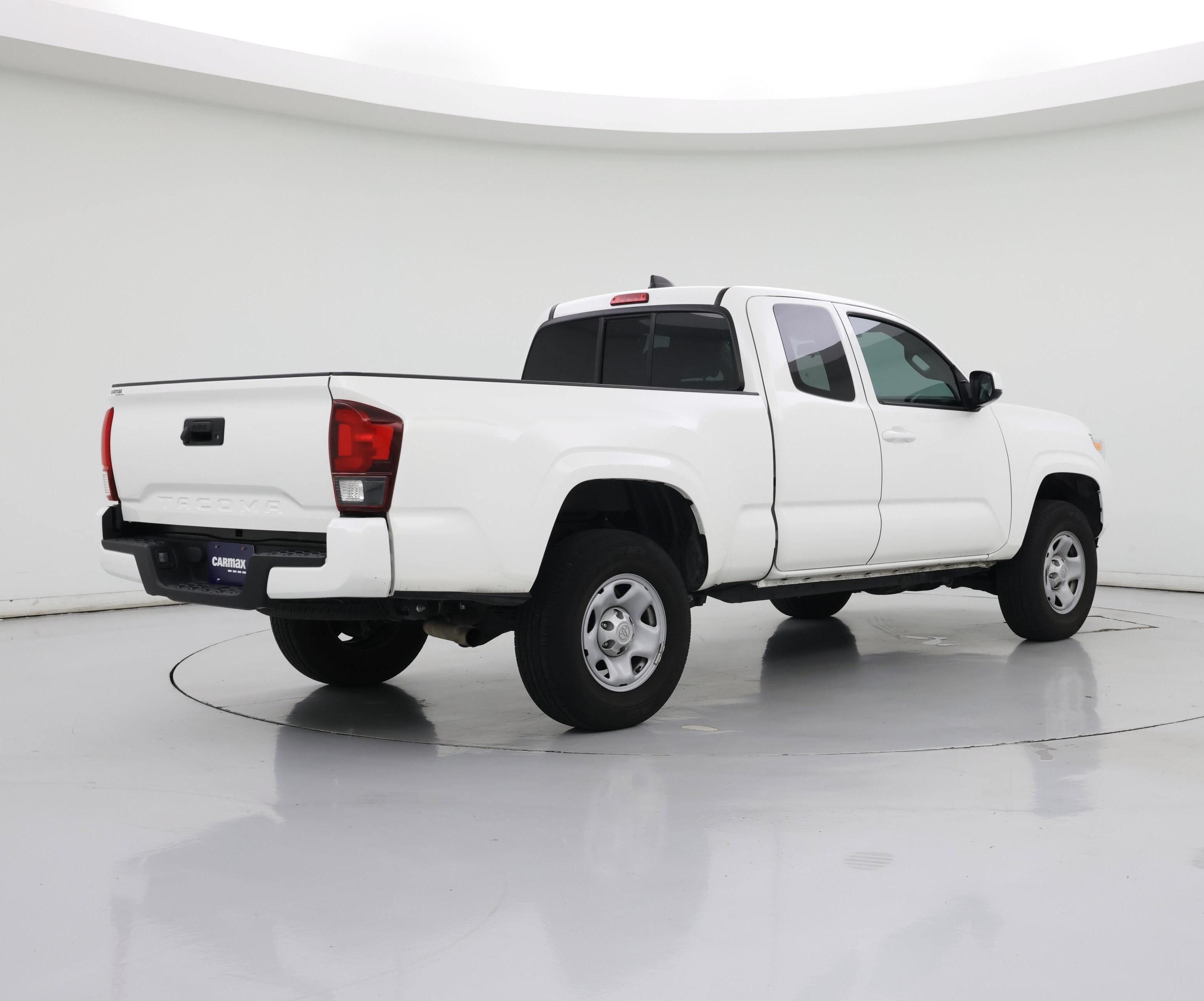 Thumbnail: 2023 Toyota Tacoma - 8