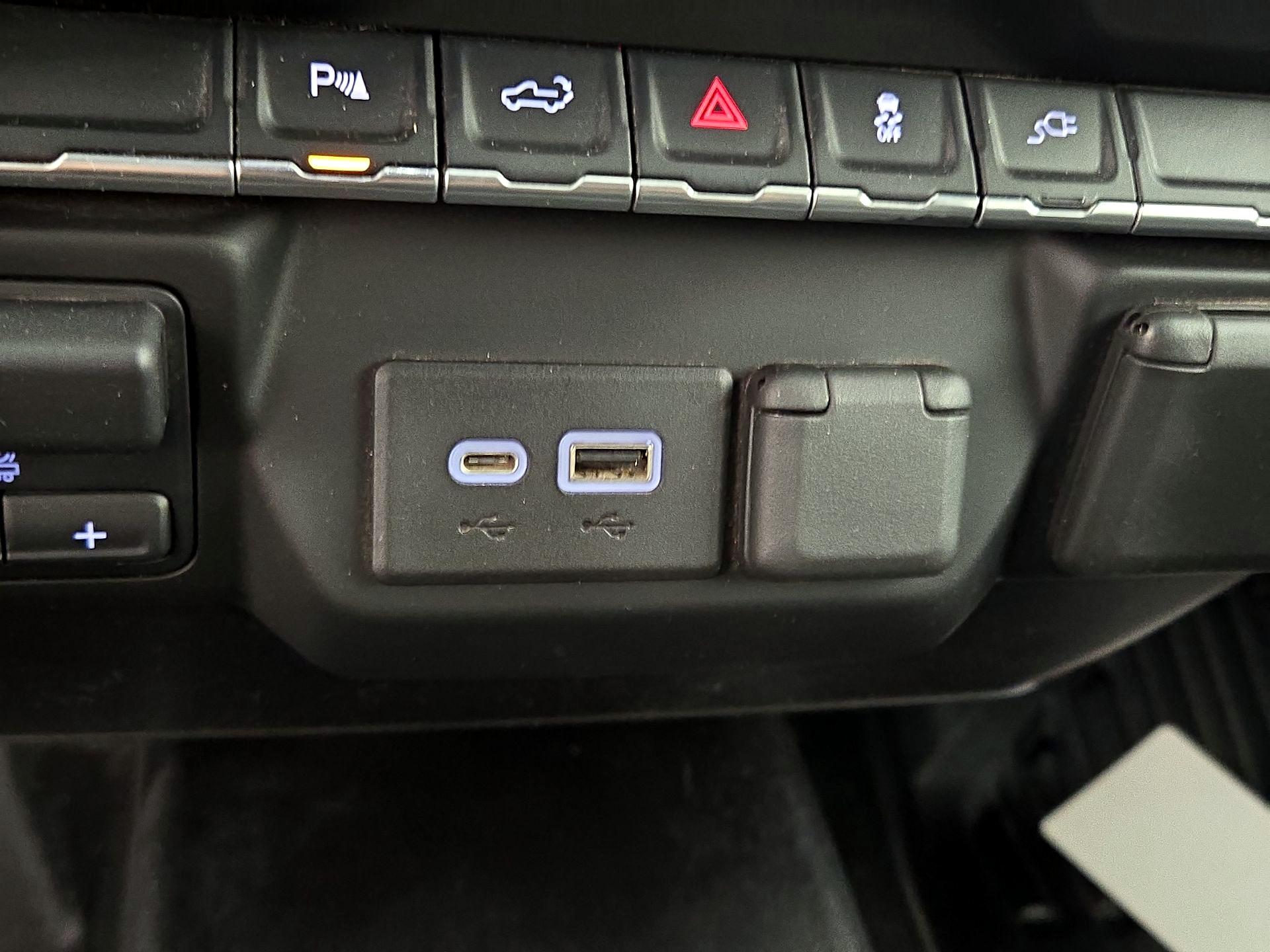 Thumbnail: 2021 Chevrolet Silverado 1500 - 18