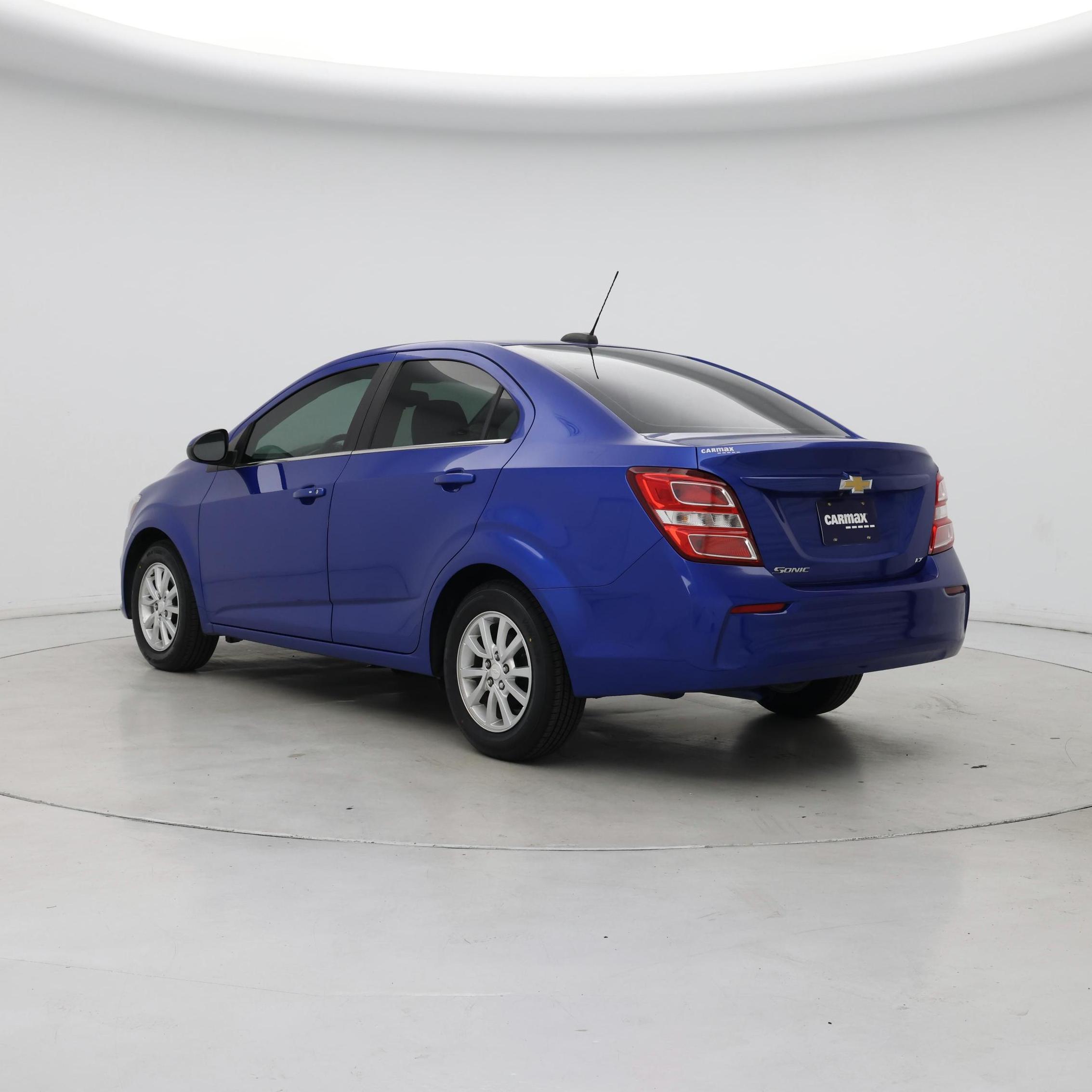 Thumbnail: 2019 Chevrolet Sonic - 2