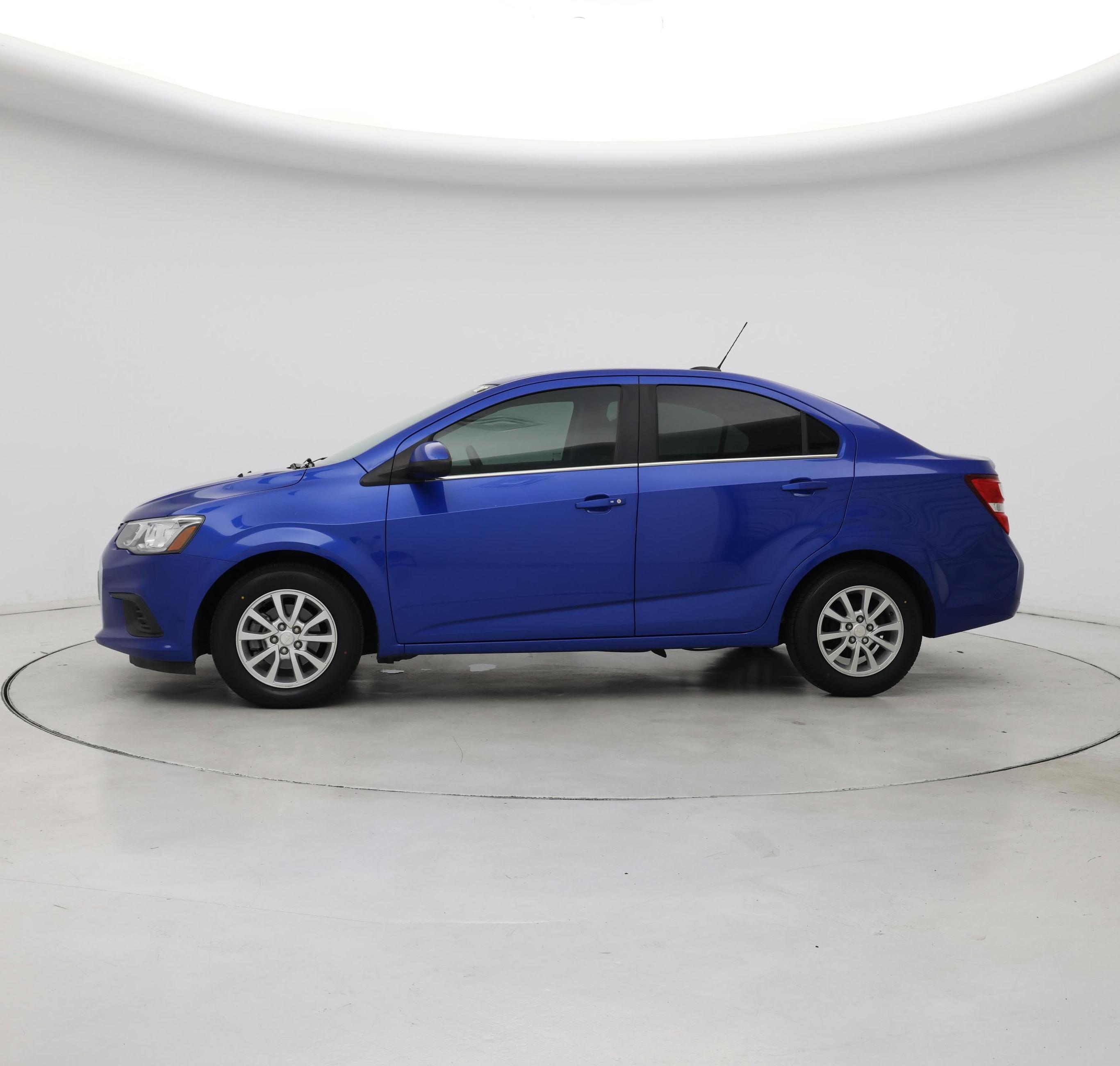 Thumbnail: 2019 Chevrolet Sonic - 3