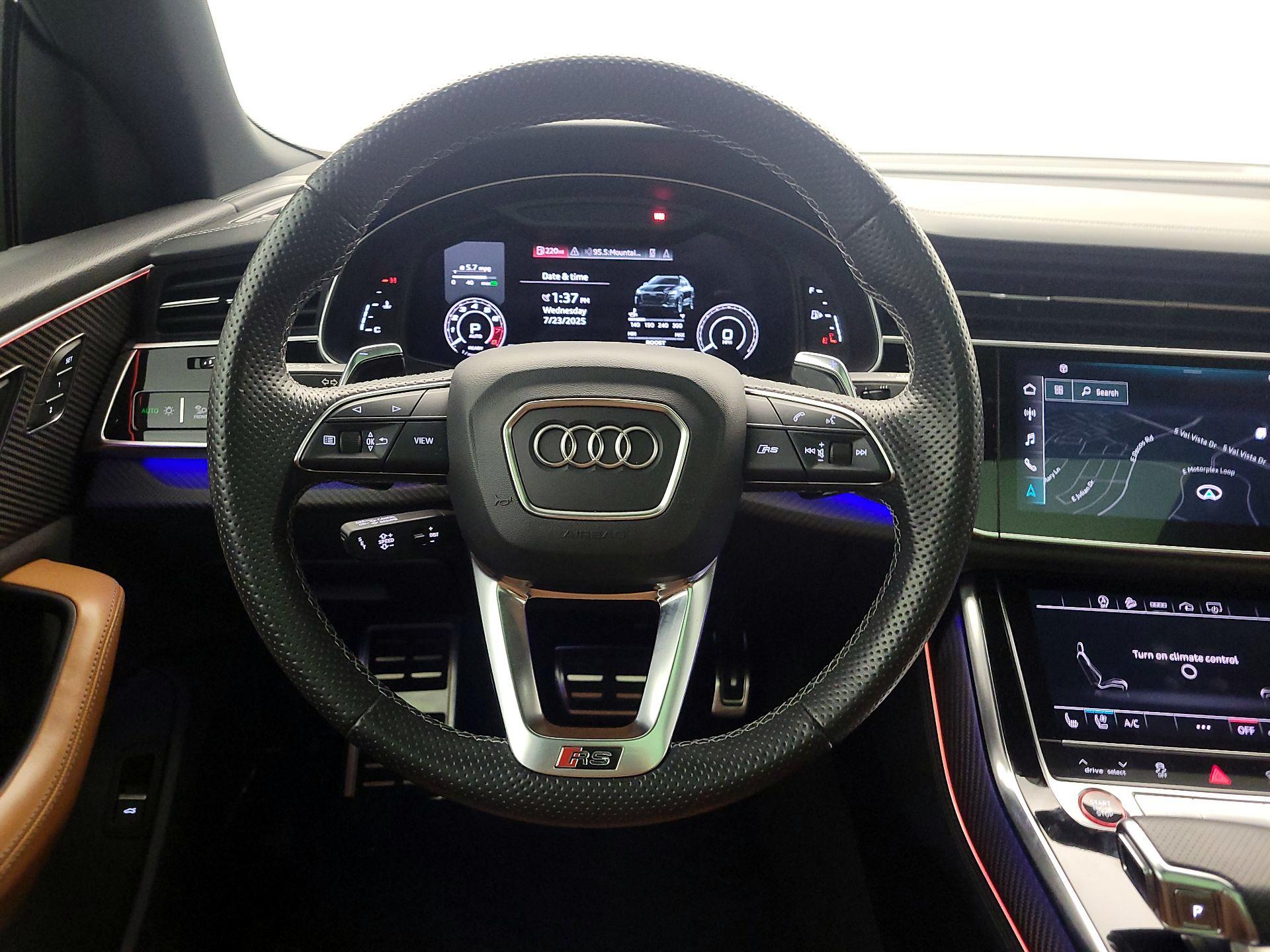Thumbnail: 2022 Audi RS Q8 - 10