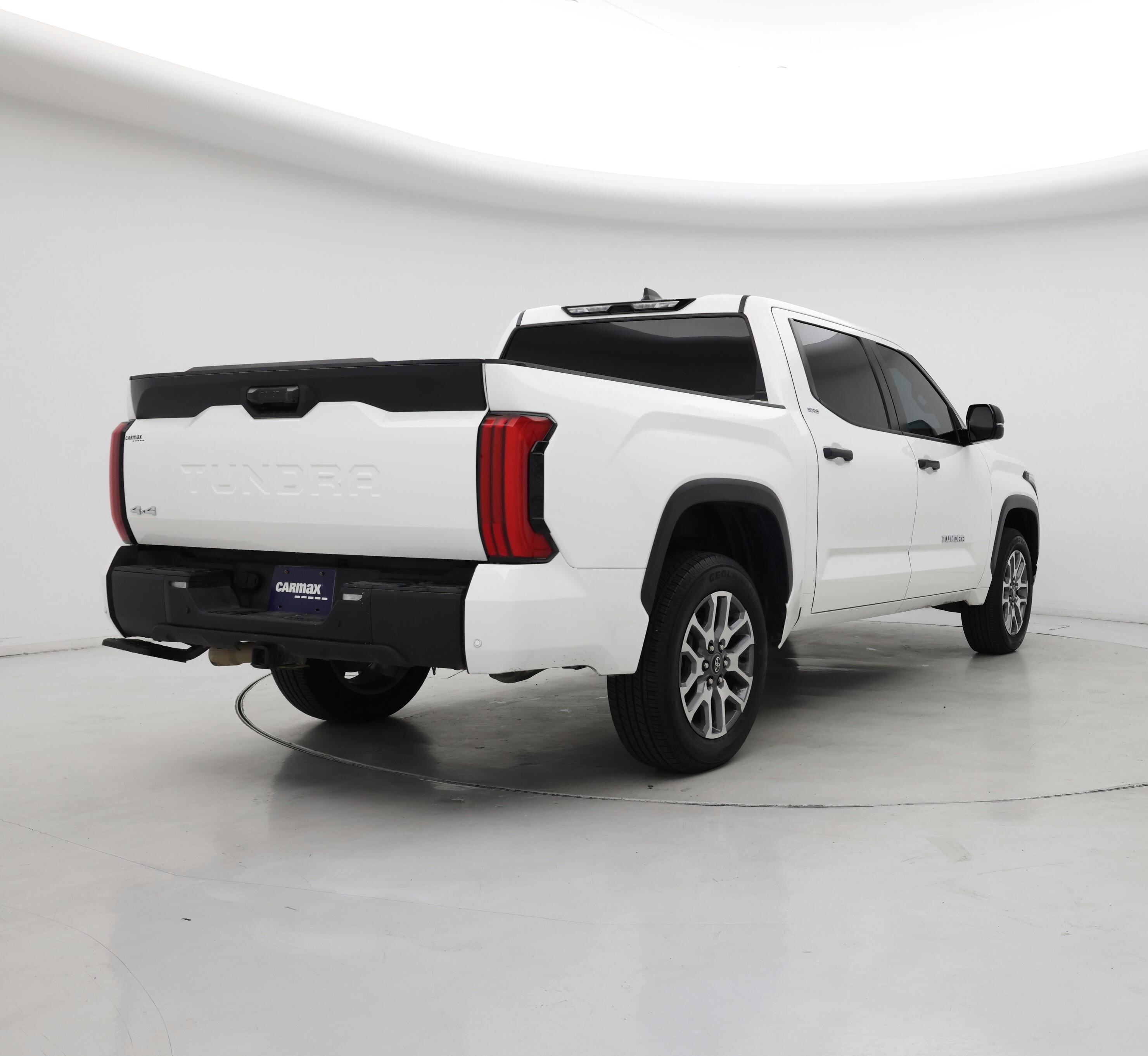 Thumbnail: 2024 Toyota Tundra - 8