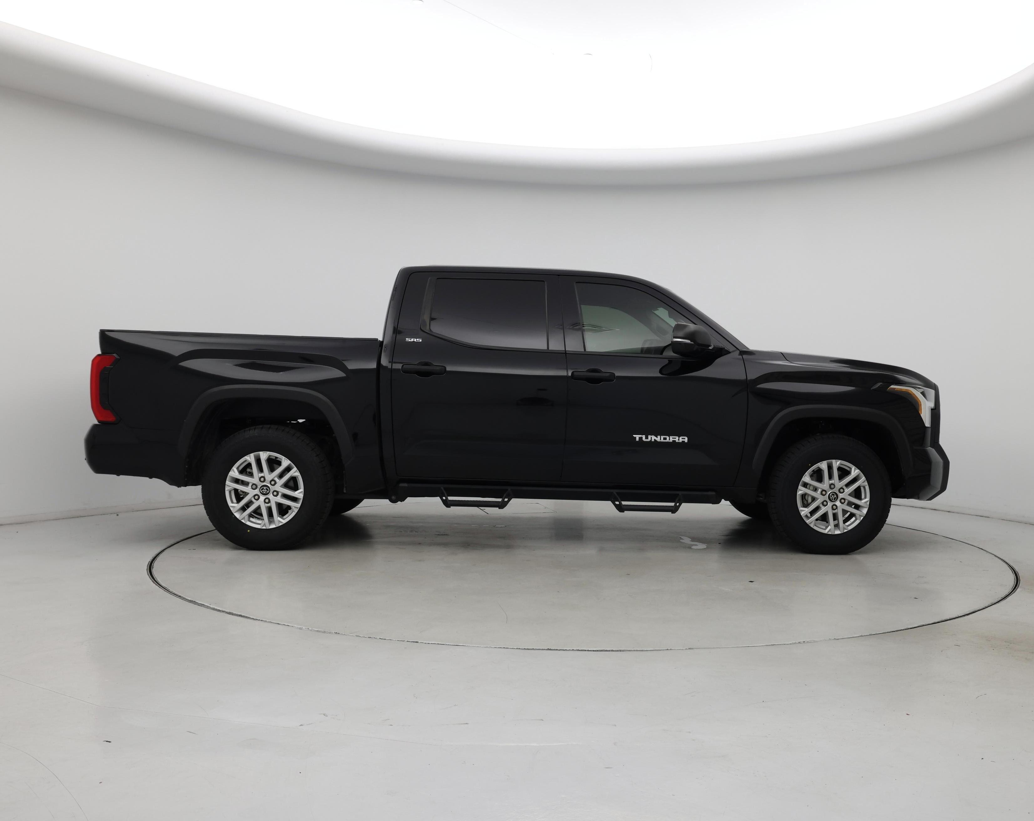 Thumbnail: 2023 Toyota Tundra - 7